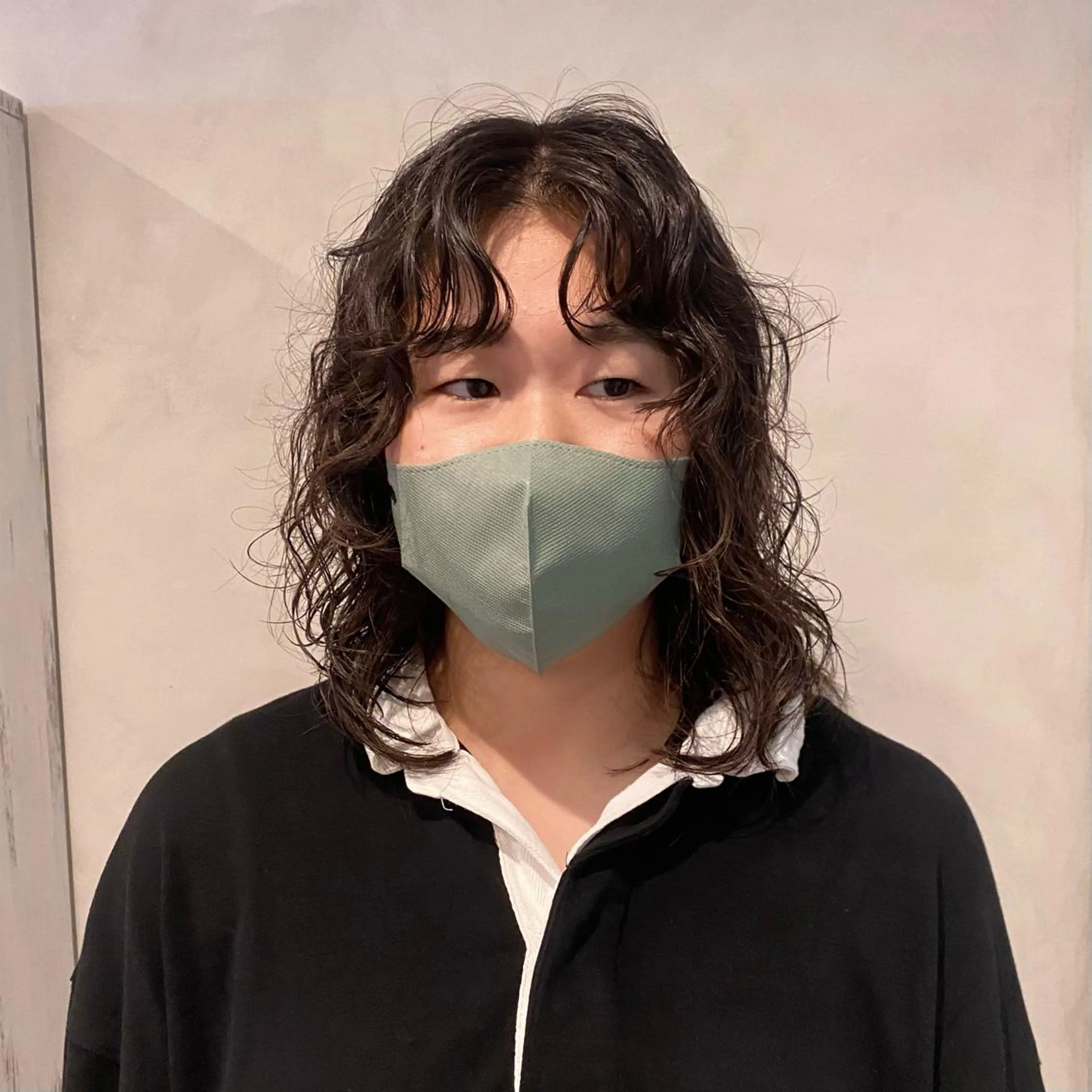 ミディアム パーマ ミディアムパーマ レイヤーカット Yuki☺︎パーマ レイヤーカットのヘアスタイル