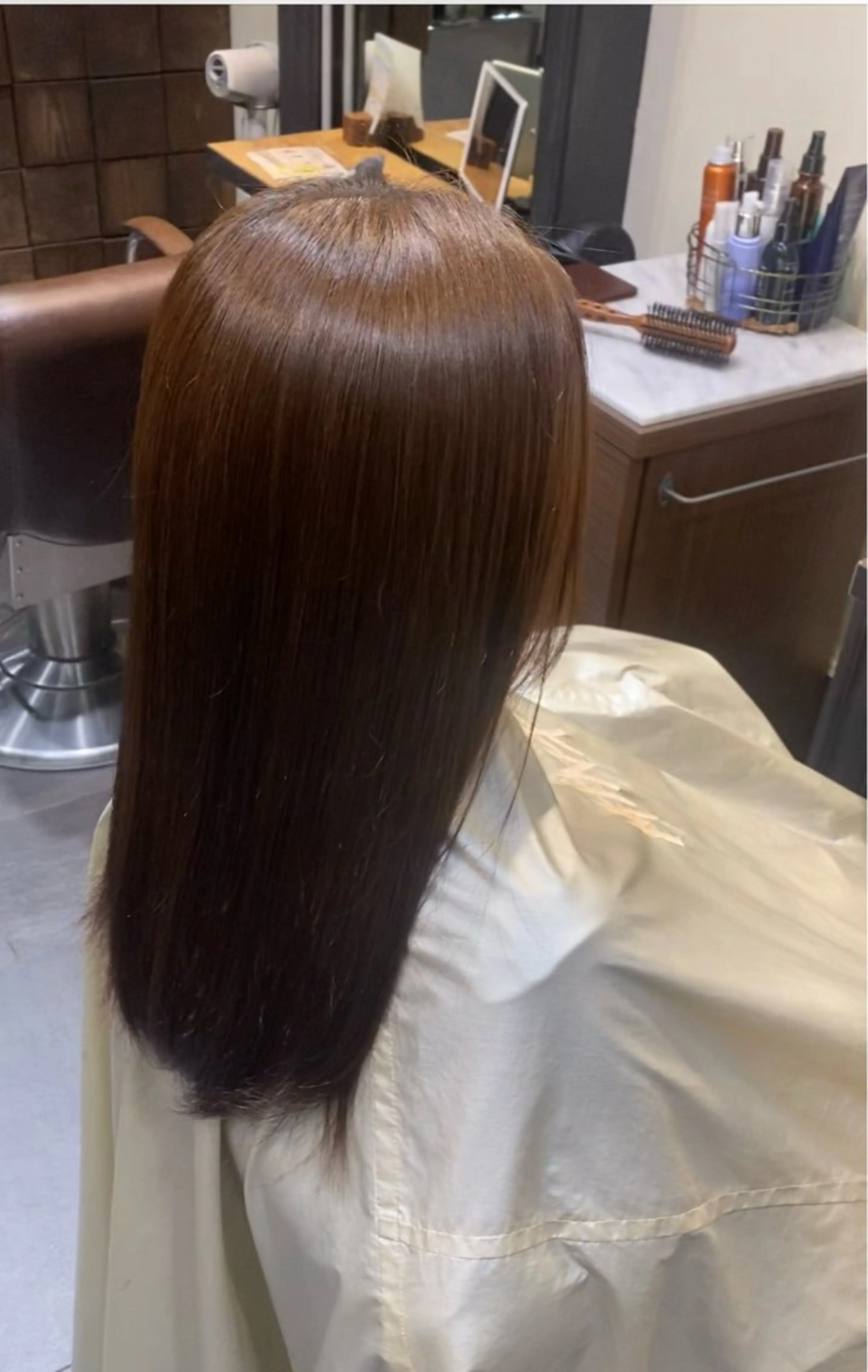 カラー 矢津田 侑のヘアスタイル