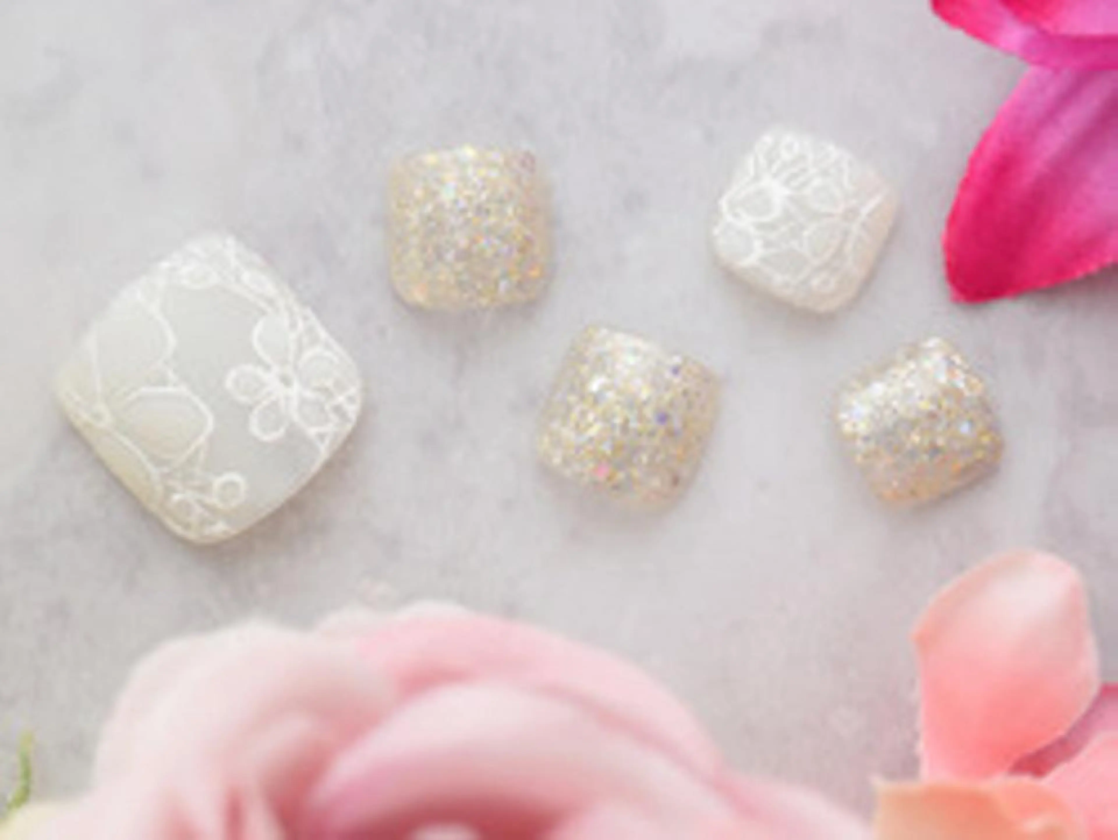 ネイル フットネイル ネイルチップ ホワイト Lioness 心斎橋店のエステ・リラクイメージ