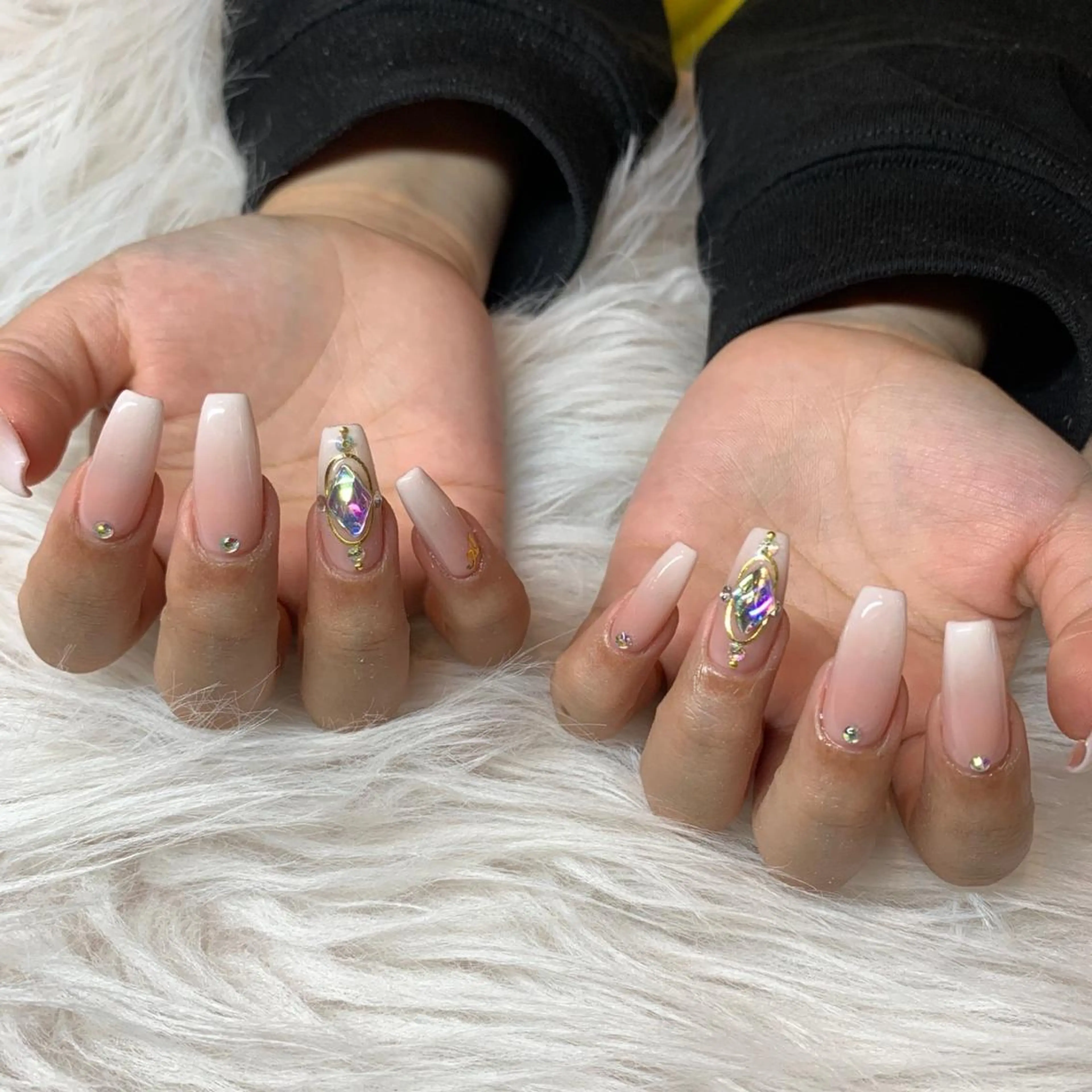 ネイル AERA nail shino🐱⸝꙳のネイルデザイン