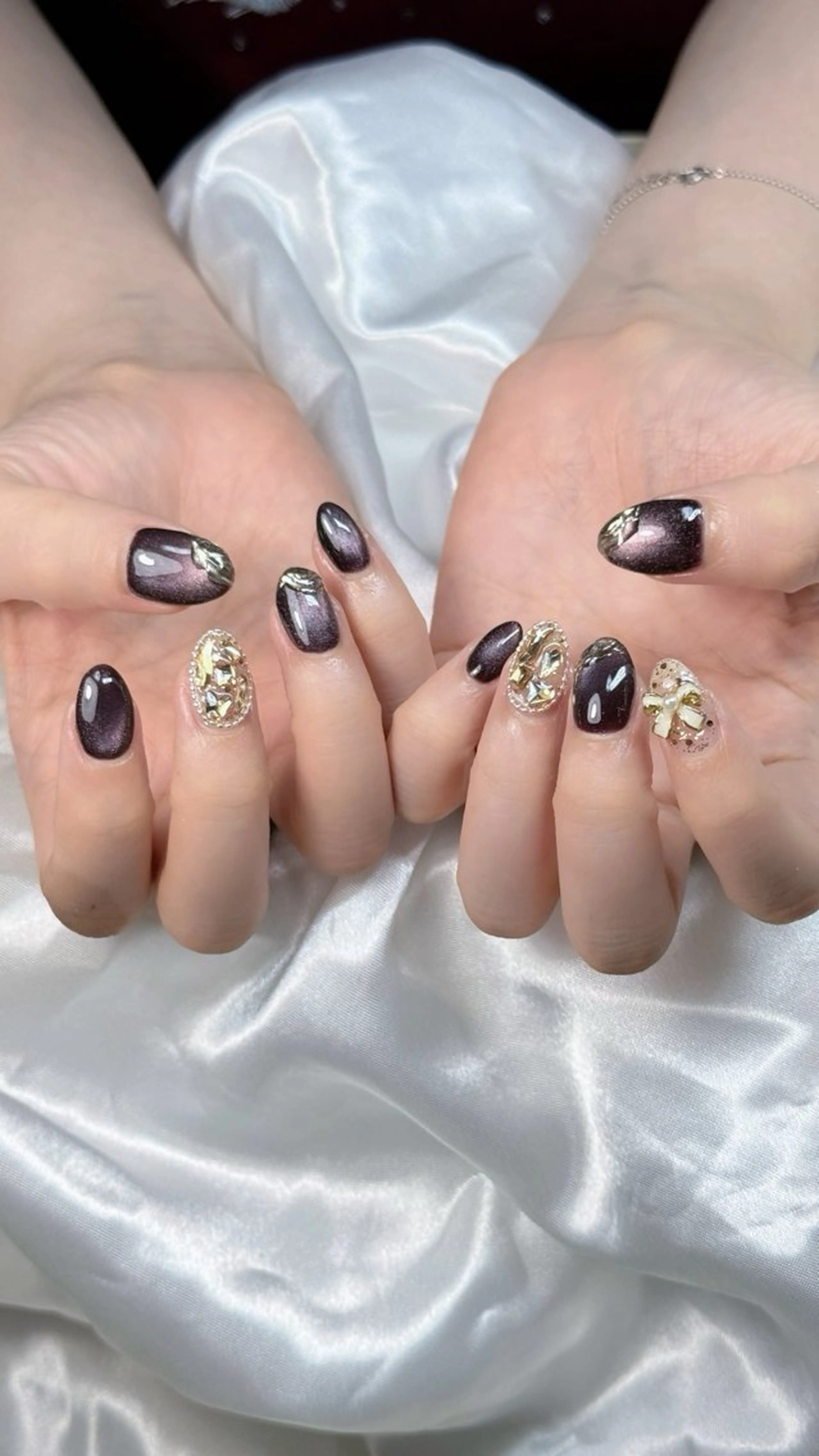 ネイル オーロラネイル ブルー チークネイル フットネイル フレンチネイル HANA.NAILS 自宅サロンのネイルデザイン