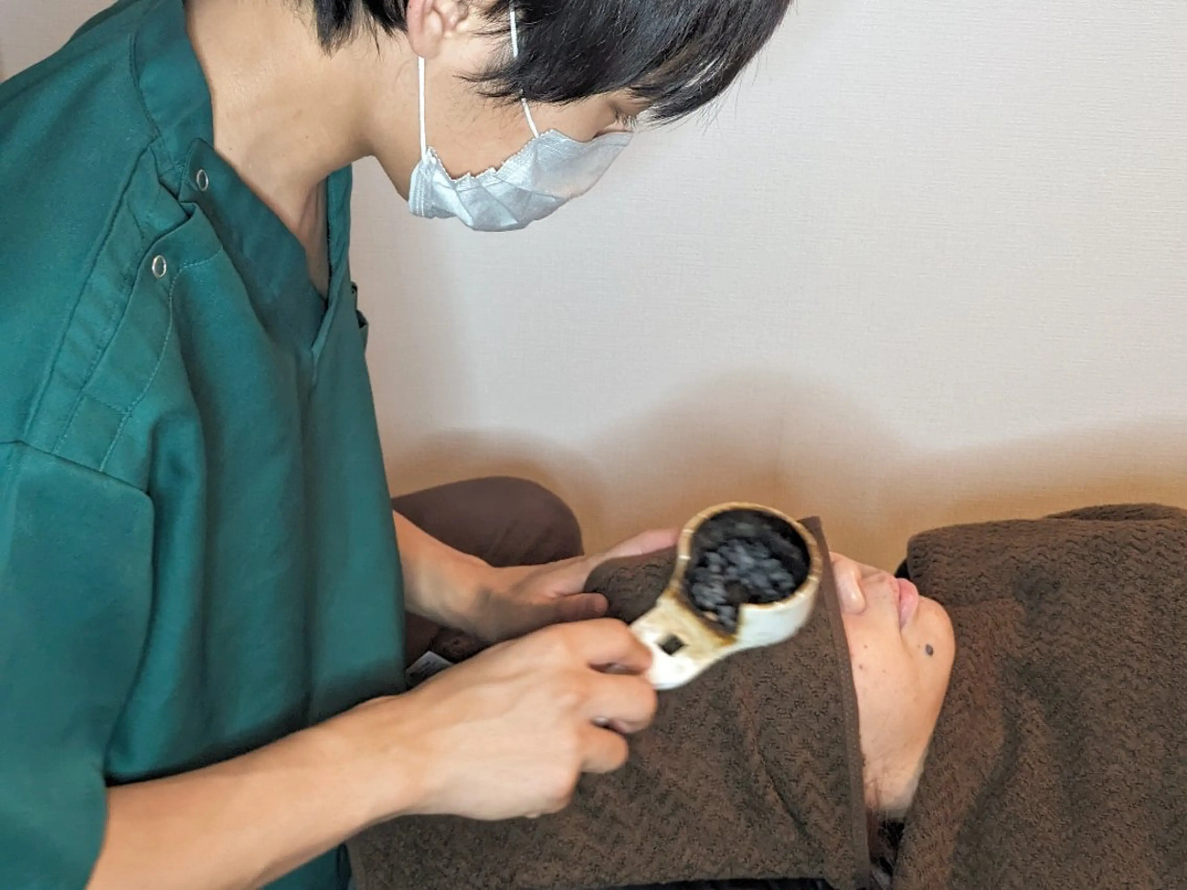 癒され効果MAXドライヘッドスパ＆温熱灸60分の写真