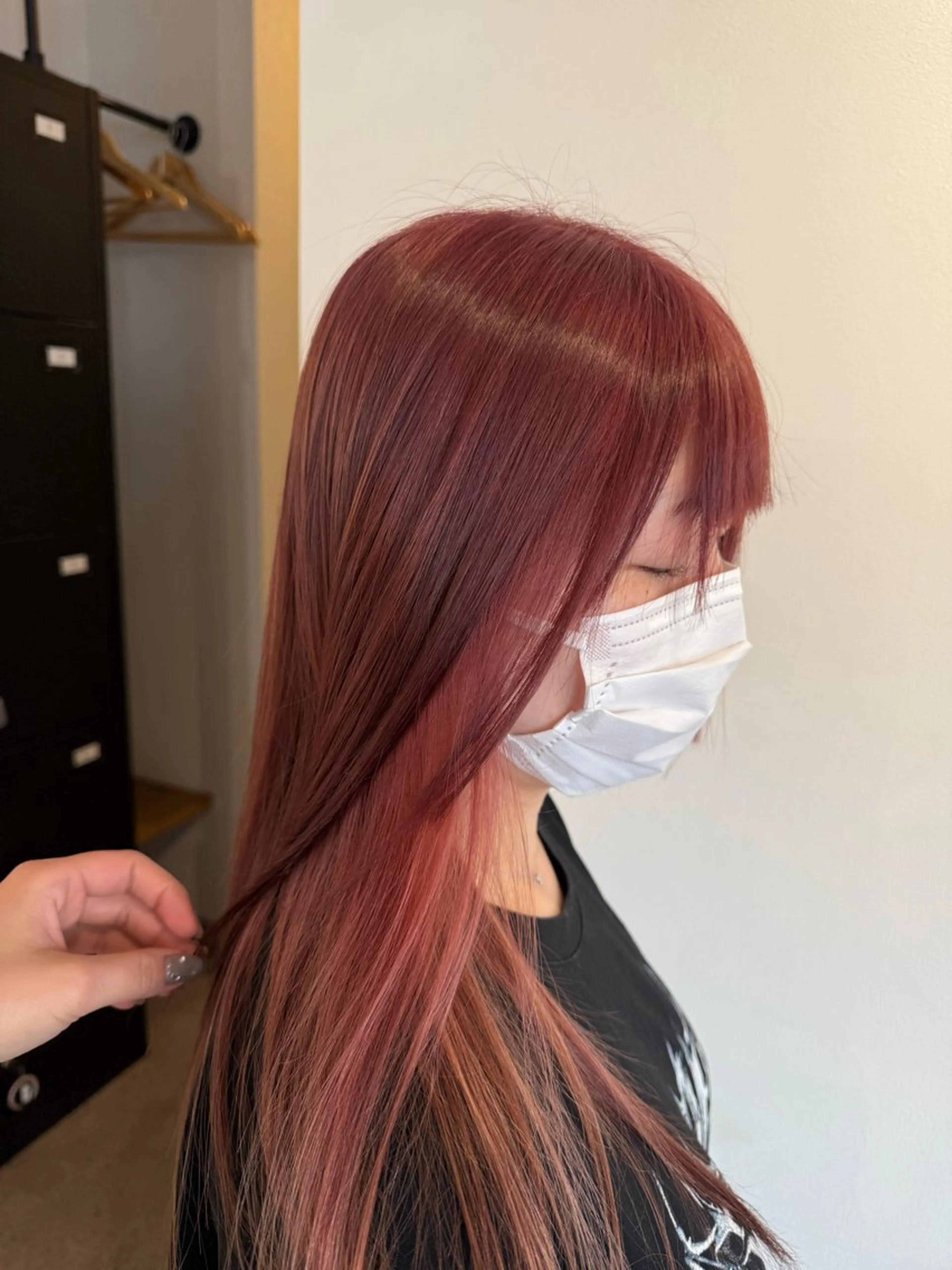 ロング カラー イヤリングカラー 明 (めい)のヘアスタイル