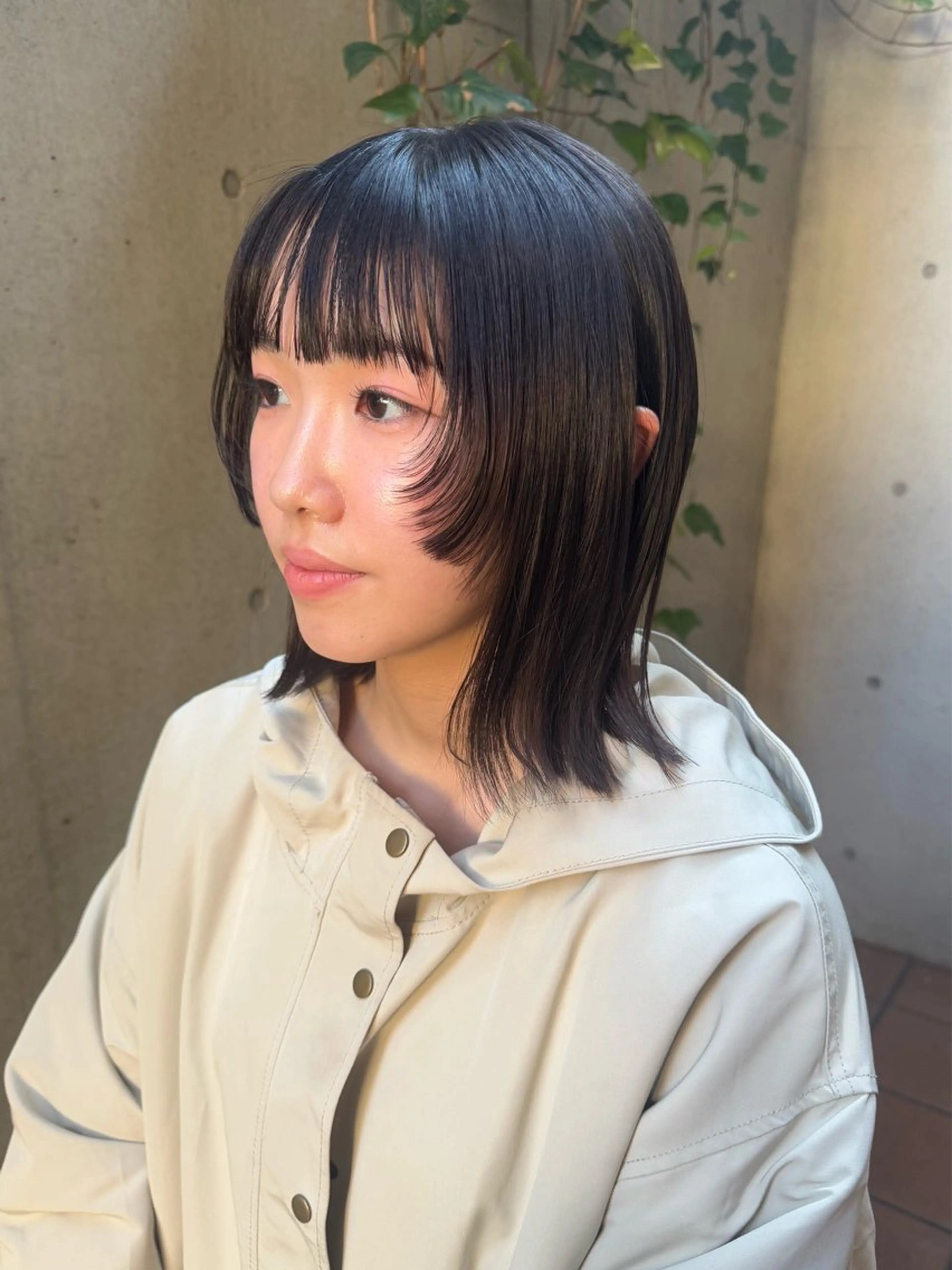 ミディアム カラー 外ハネヘア カット ヘアカラー 大橋 芽衣のヘアスタイル