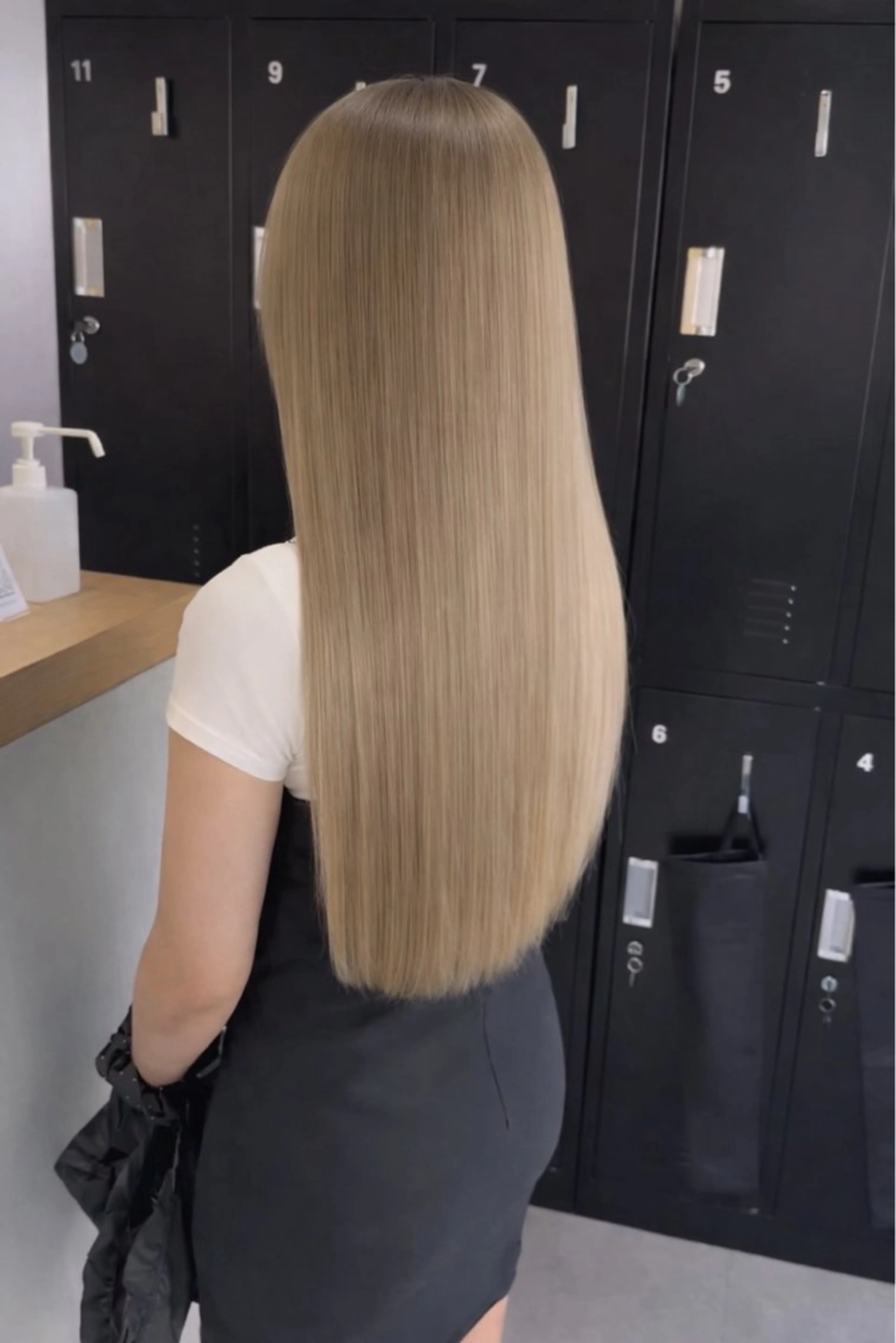 ロング カラー ヘアカラー トリートメント レイヤーカット/ ブリーチカラー/雅人のヘアスタイル