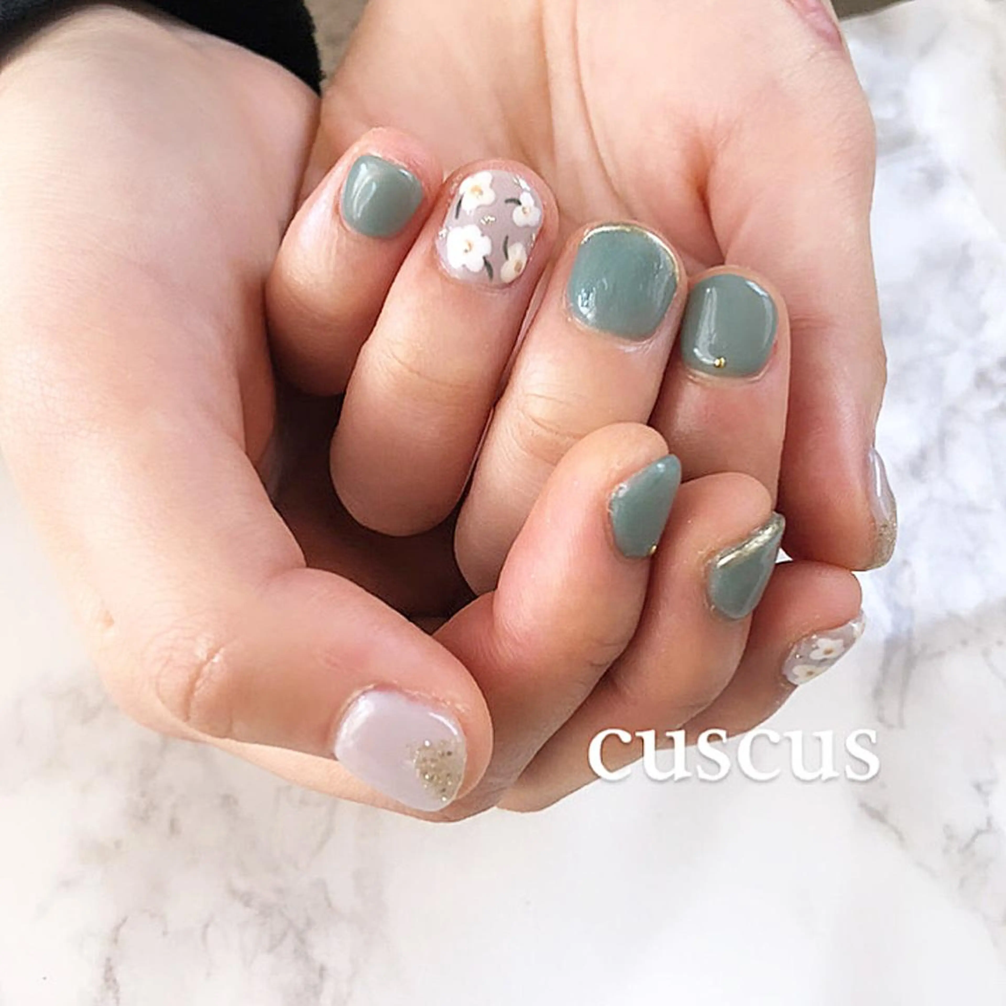 ネイル ハンドネイル ＣＵＳＣＵＳ …ｔ.akiのネイルデザイン
