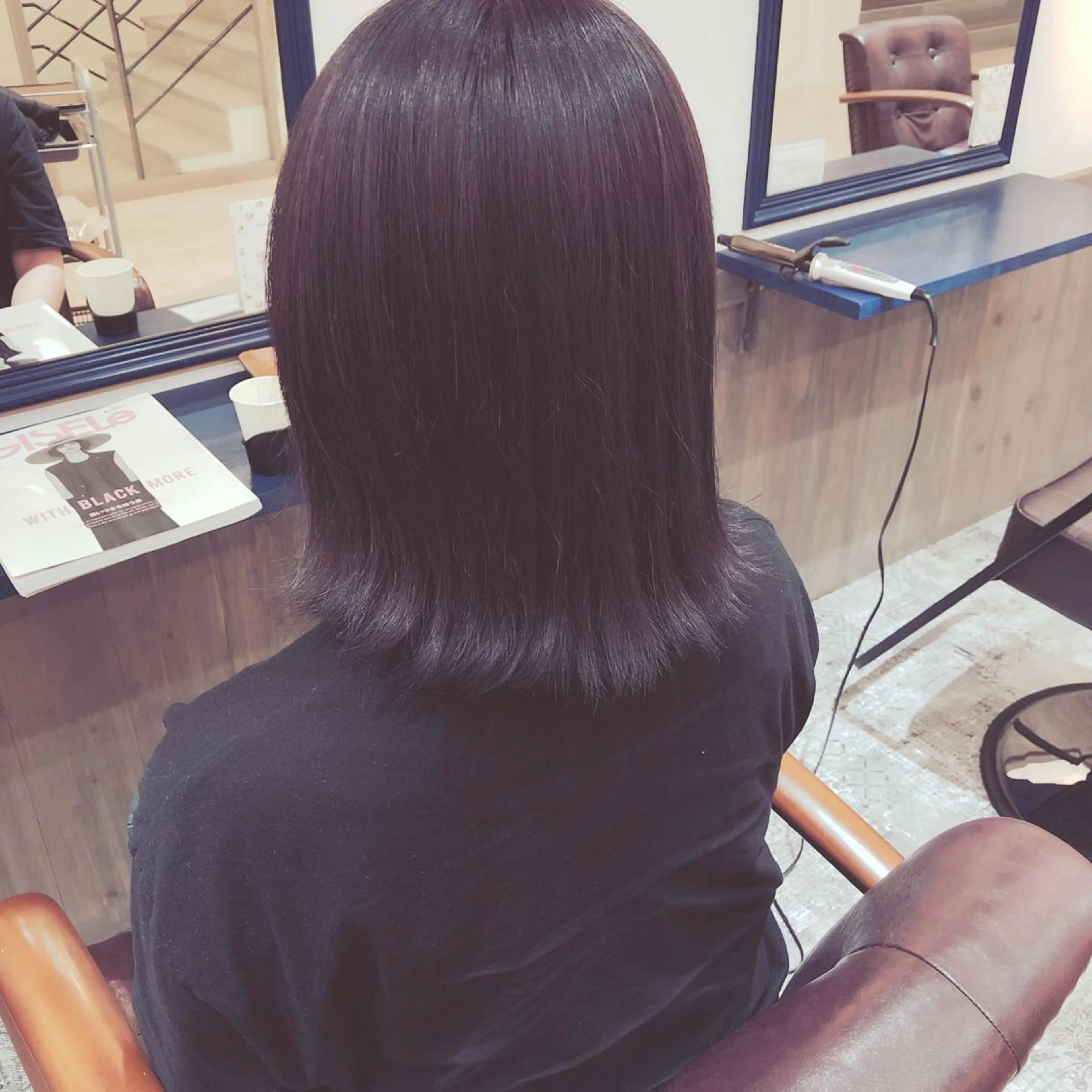 ミディアム カラー ブリーチ バイオレットカラー 日高 香織のヘアスタイル