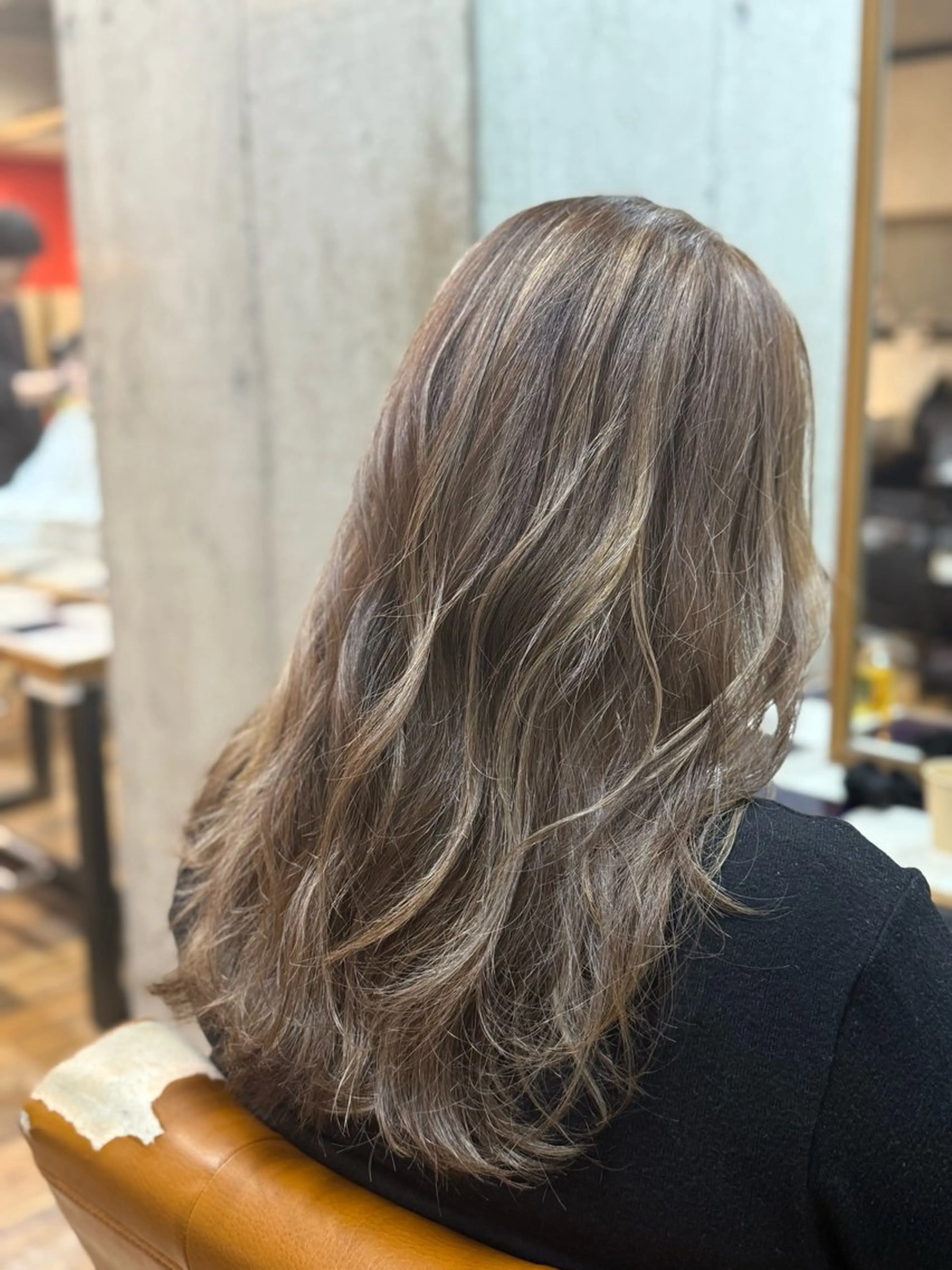 ロング カラー ヘアカラー トリートメント 🎨デザイン🥇 美髪・艶髪　日暮千敬のヘアスタイル
