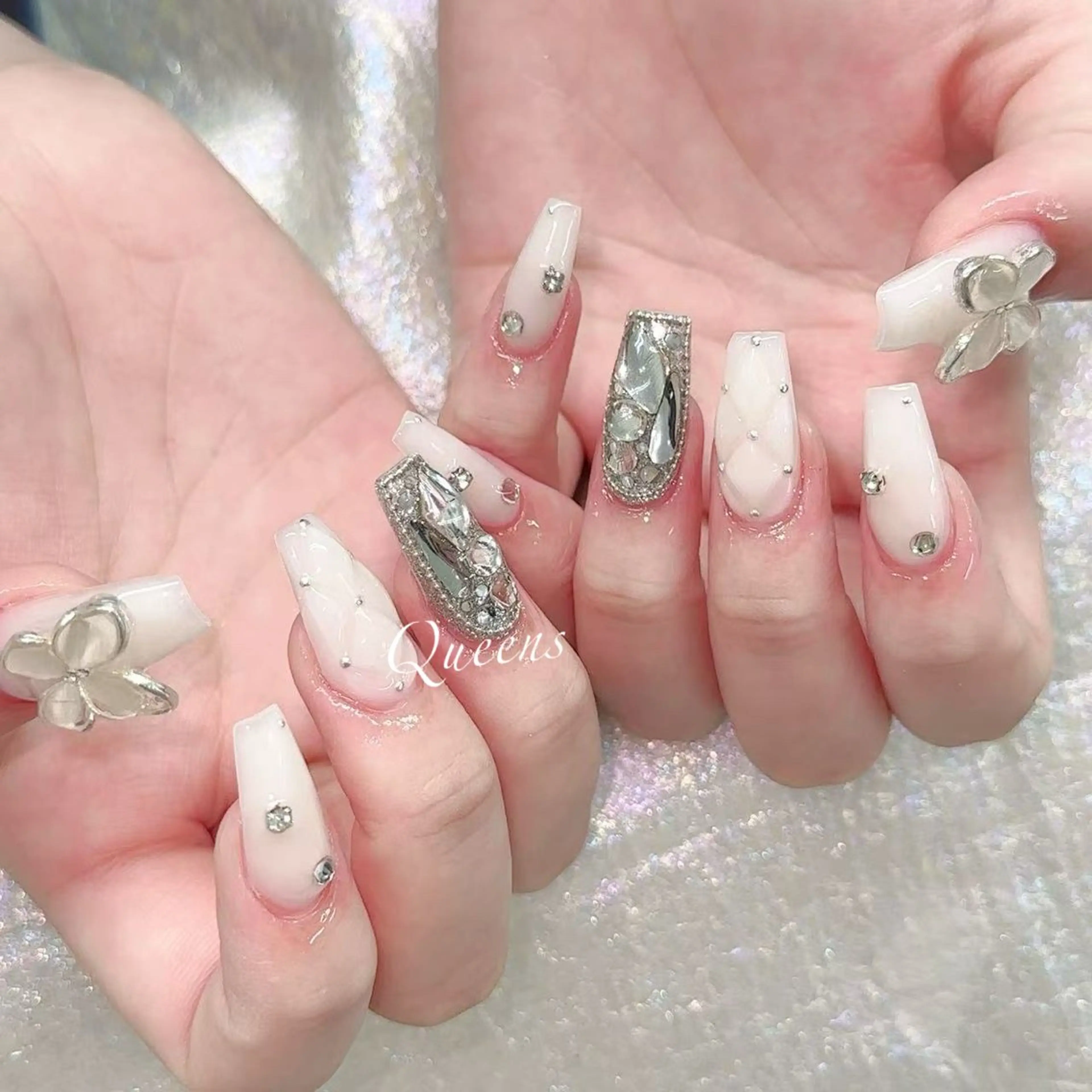 ネイル ハンドネイル Queens マオのネイルデザイン