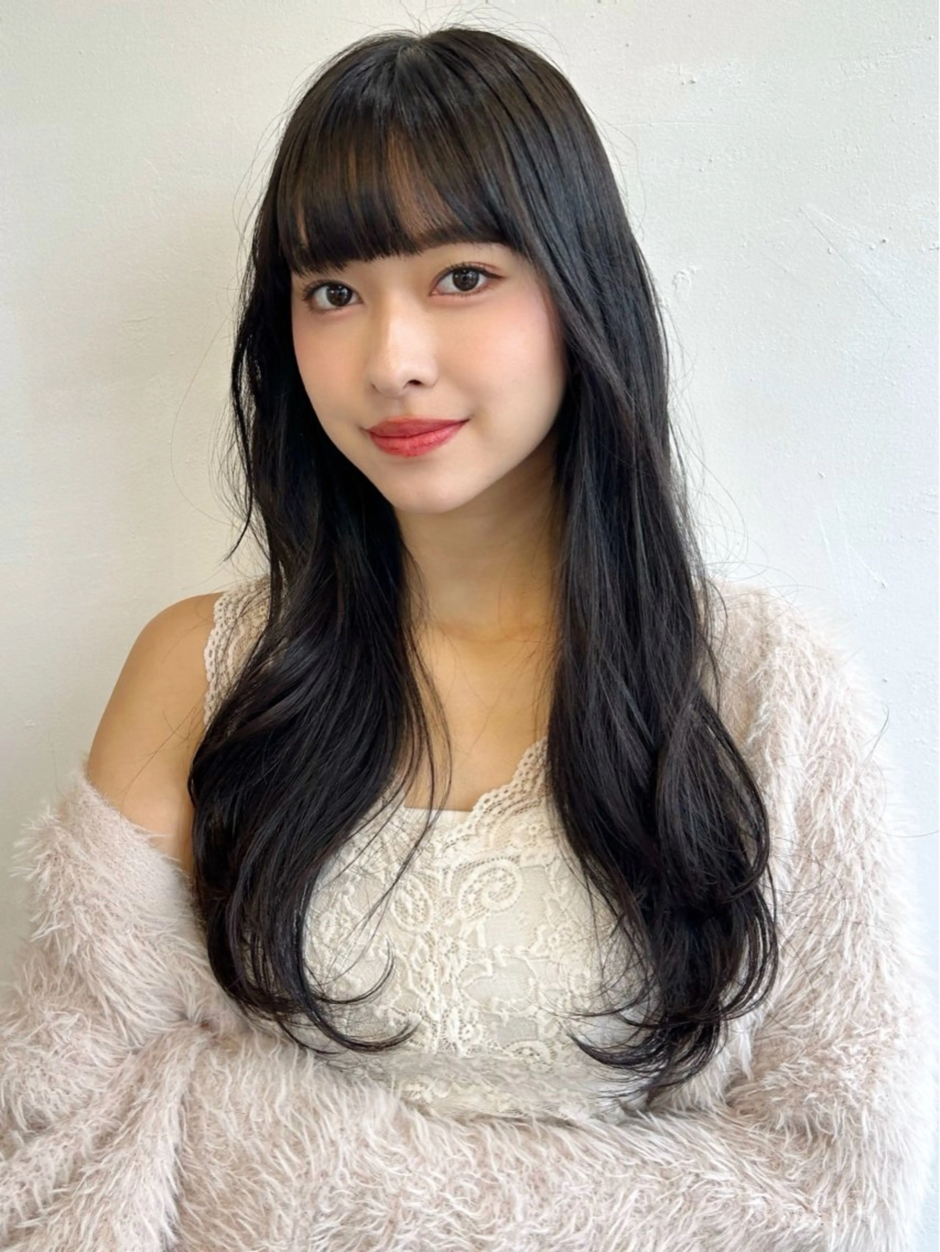 ロング くびれヘア レイヤーカット 藤間 帆乃夏（とうまほのかのヘアスタイル