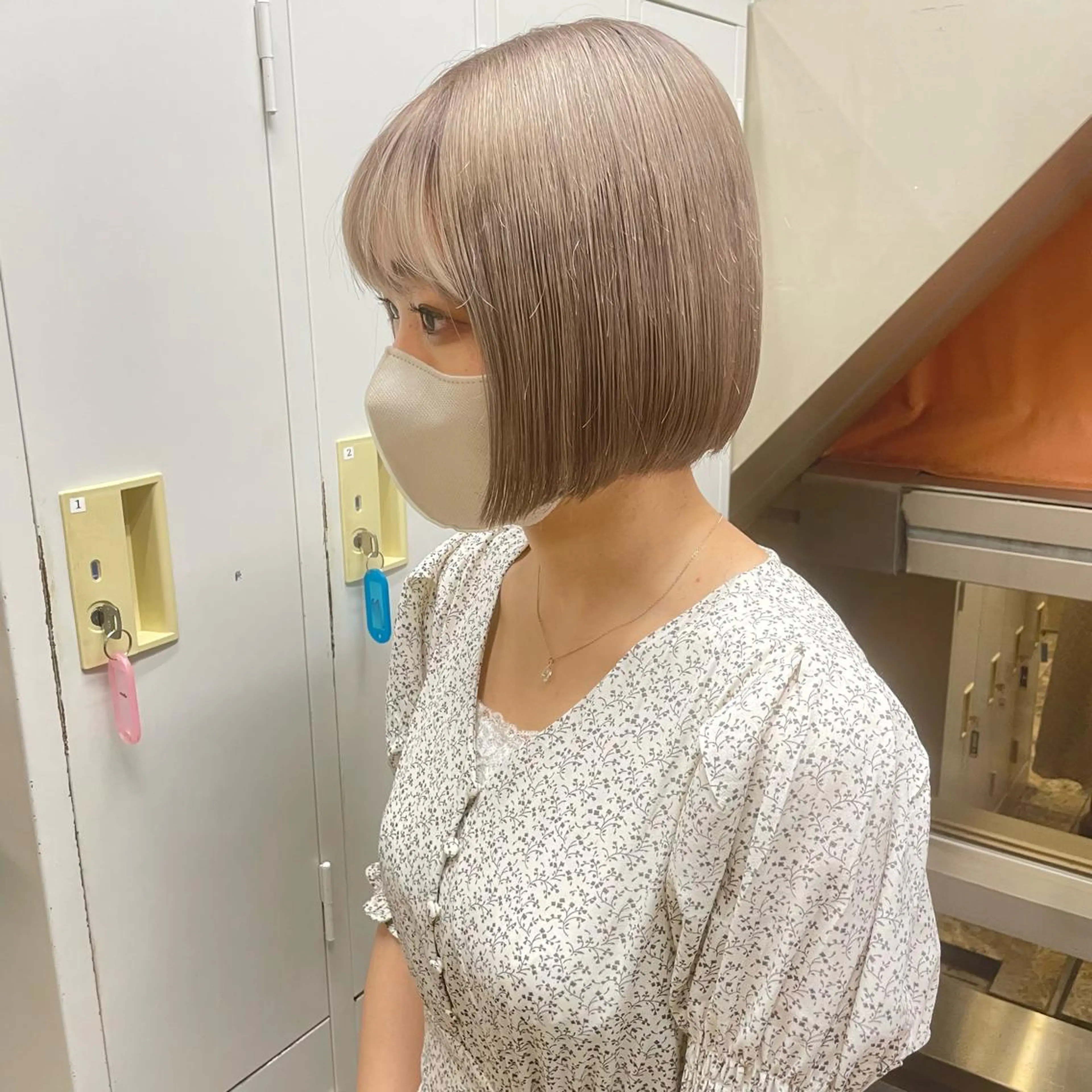 ショート カラー ゆう🫧 透明感/ハイトーンのヘアスタイル