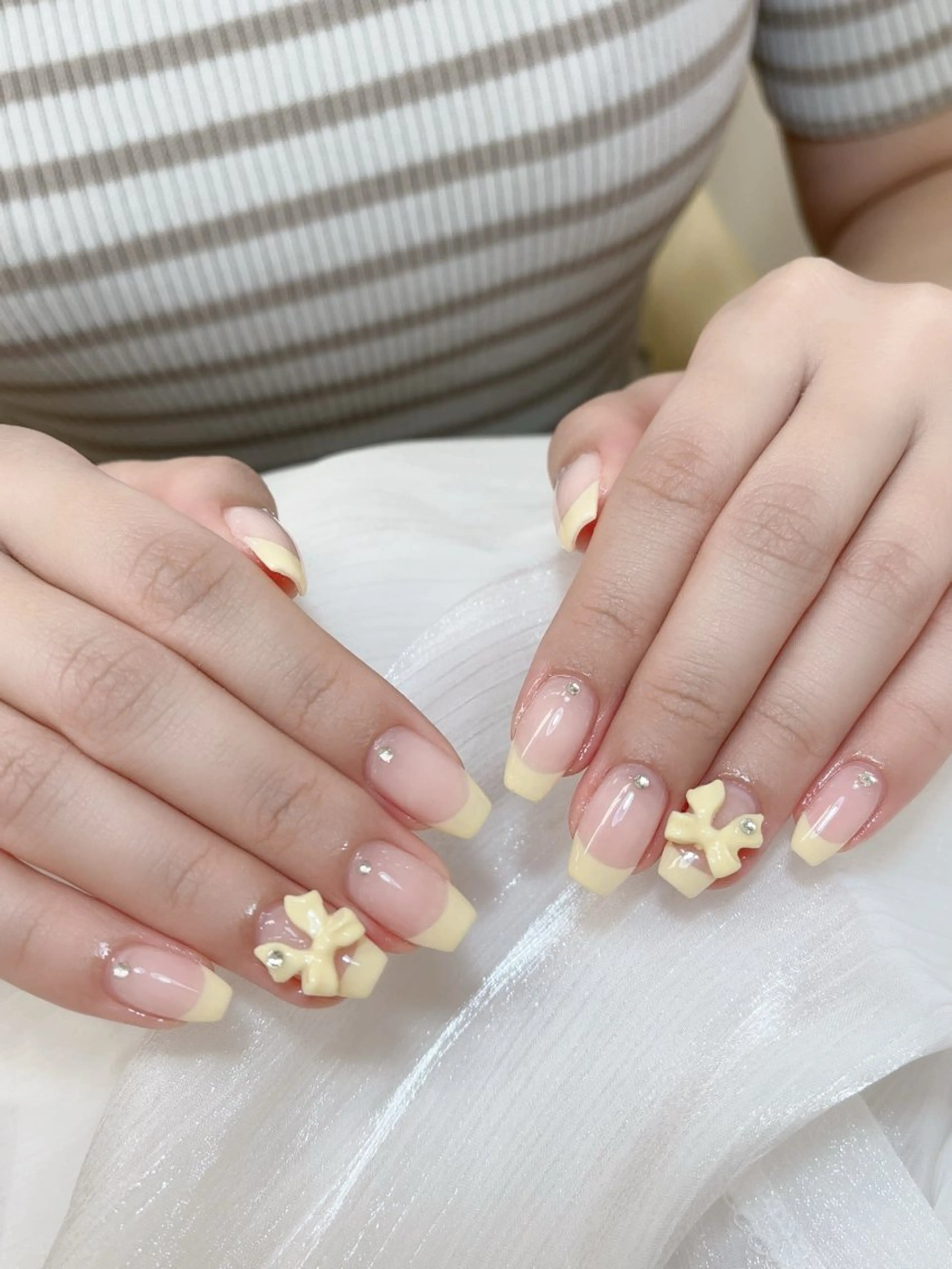 ネイル チークネイル フレンチネイル グラデーション キラキラネイル 韓国ネイル ハンドネイル DUO MI nail salonのネイルデザイン