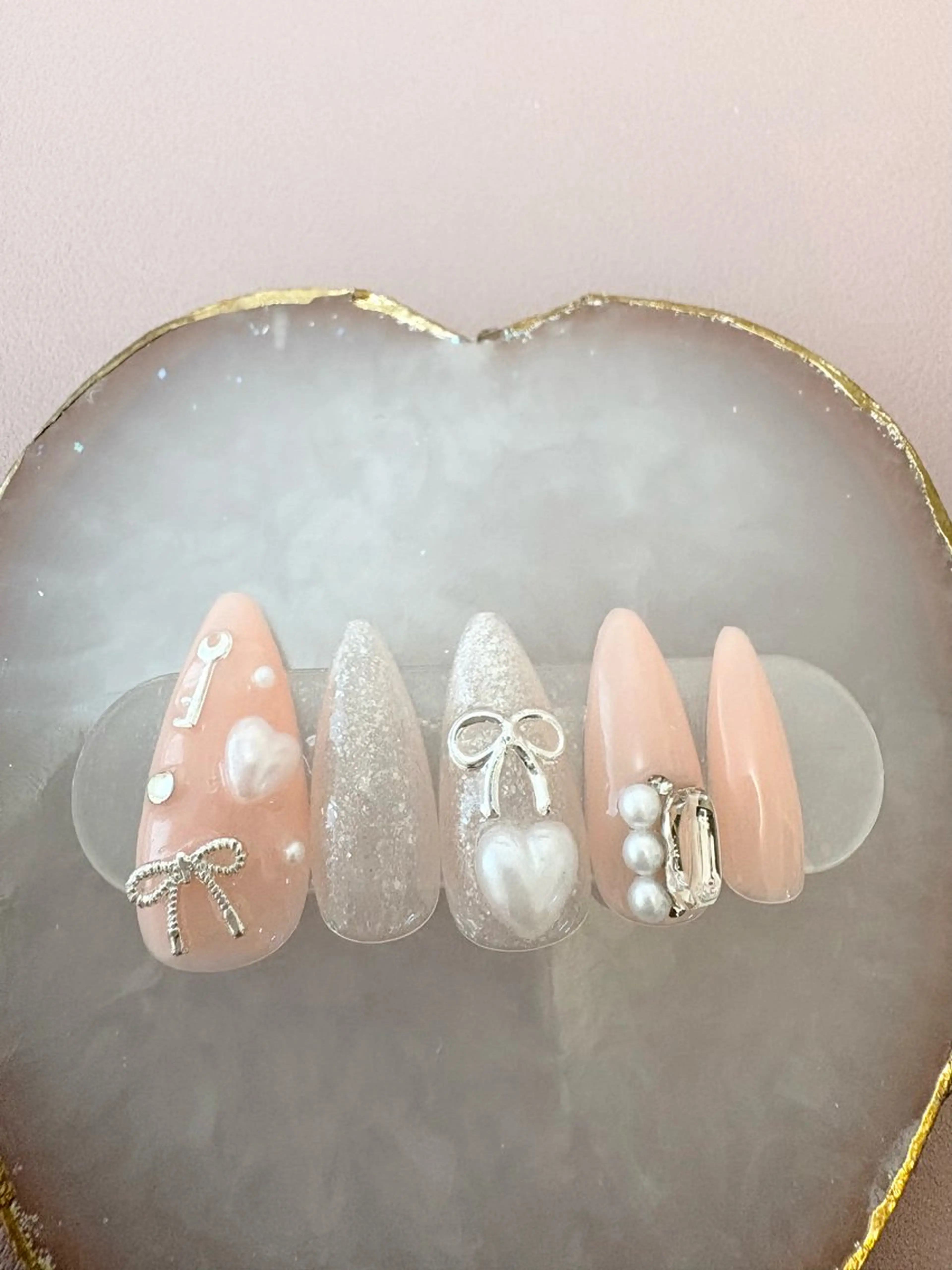 ネイル ハート 韓国ネイル ピンク リボン ✨韓国✨nail salonLumieのネイルデザイン