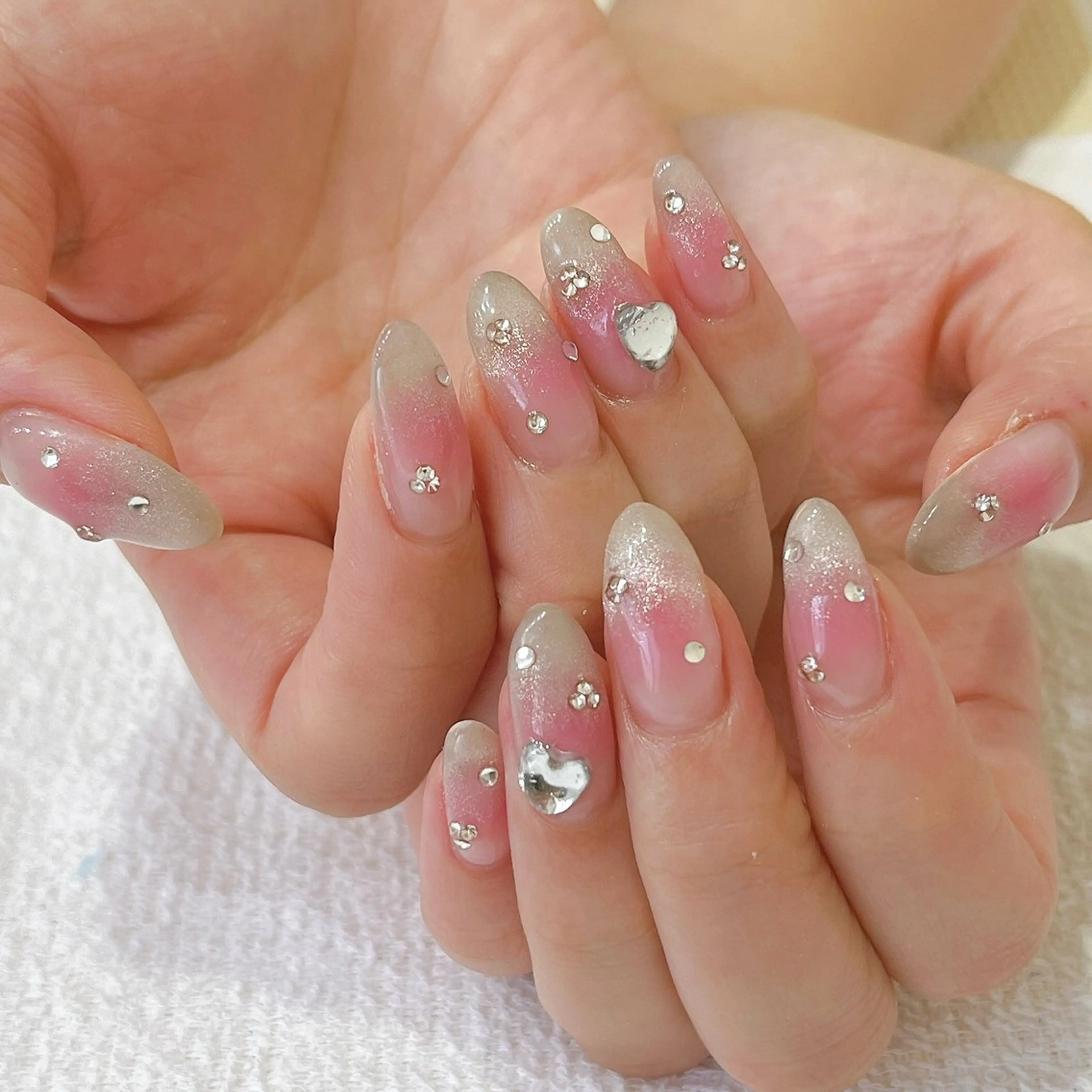 ネイル チークネイル マグネットネイル Ellenail名古屋所属・伊藤 愛のネイルデザイン