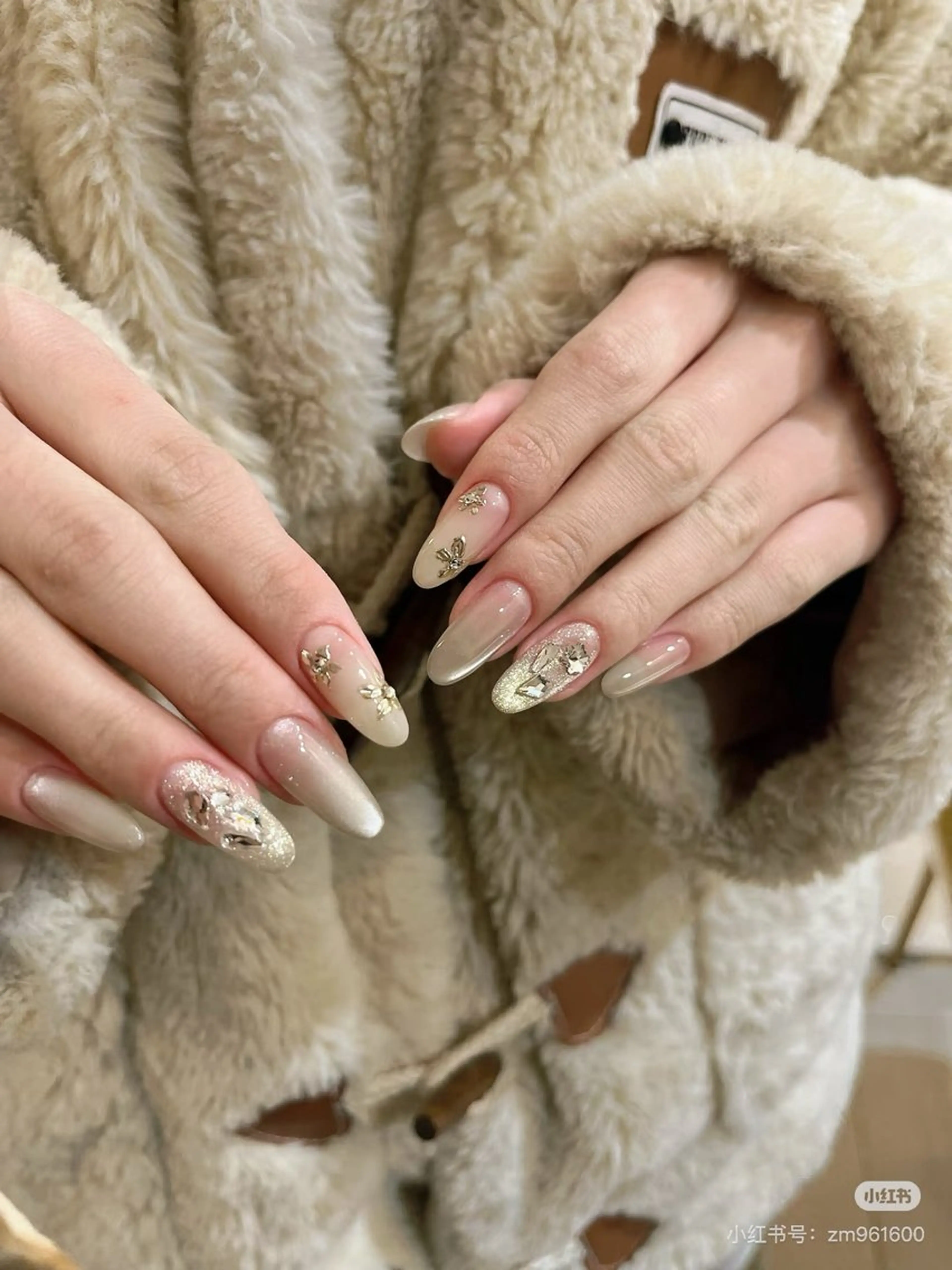 ネイル ハンドネイル TOUTOU所属・TOUTOU. Yuriのネイルデザイン