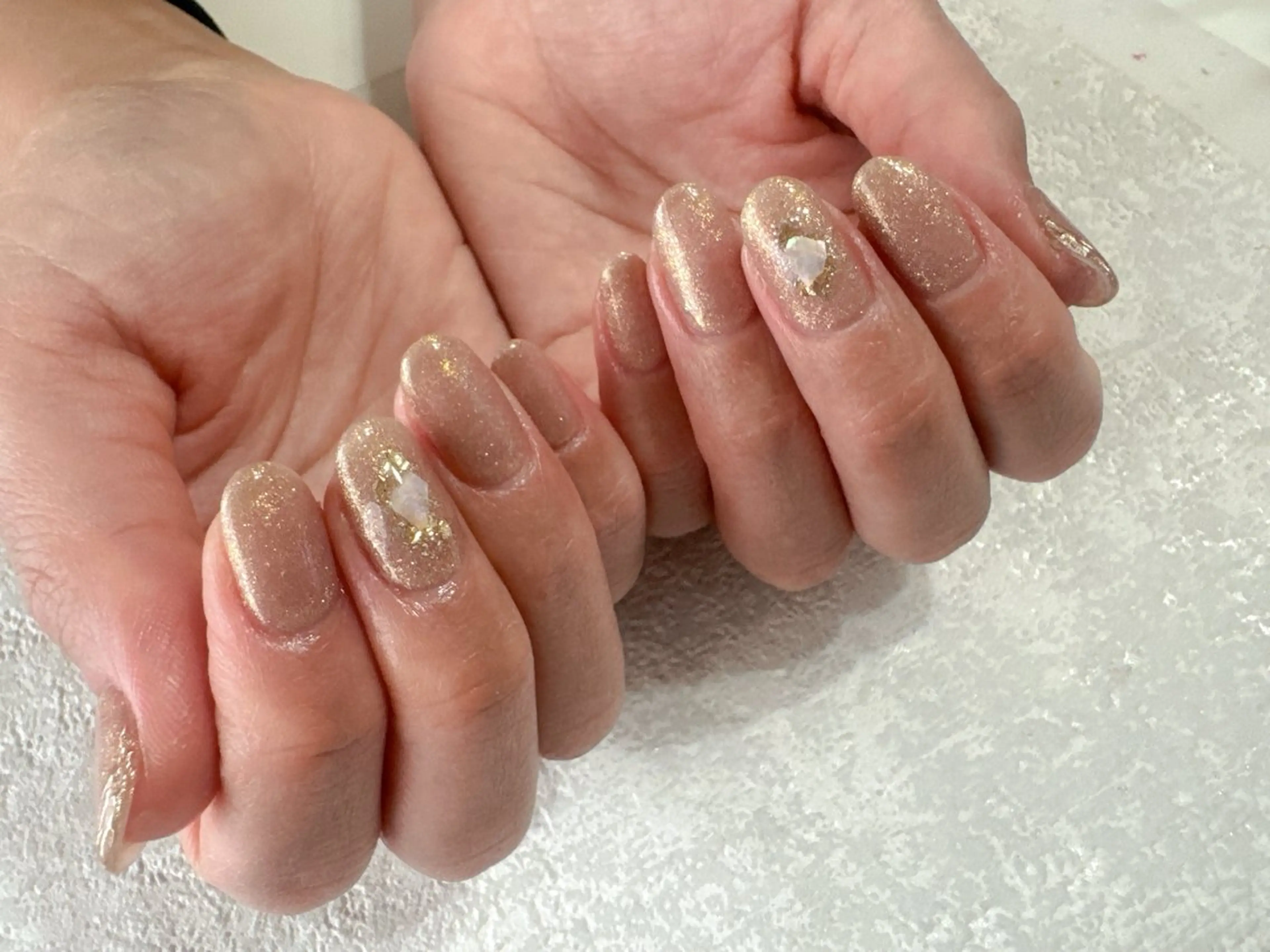 ネイル オーロラネイル フットネイル フレンチネイル ジェルネイル キラキラネイル ハンドネイル kikinail 溝の口のネイルデザイン