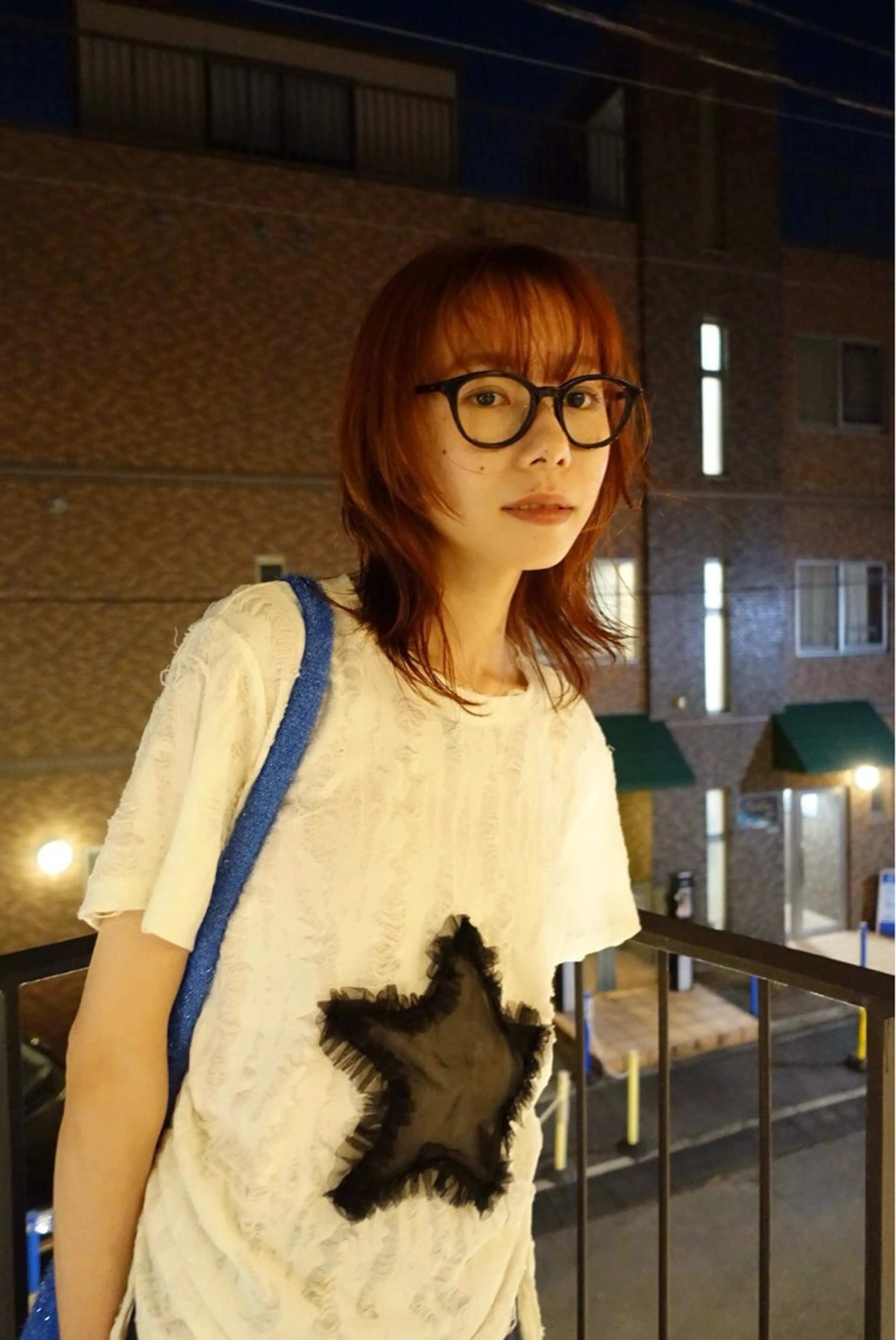 ミディアム カラー YUUKI/ウルフ .ハイレイヤーのヘアスタイル