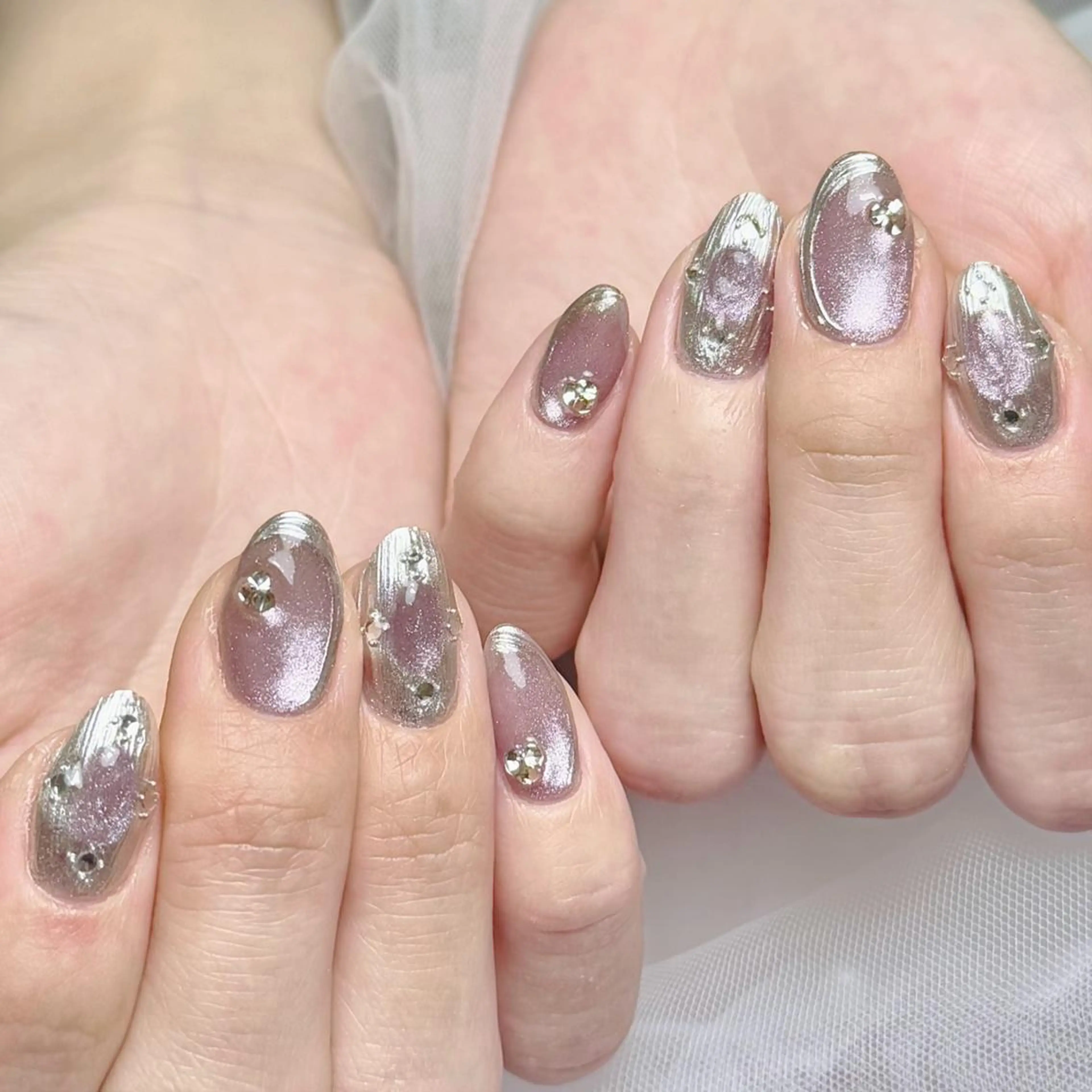 ネイル queensnail 🧸mikaのネイルデザイン