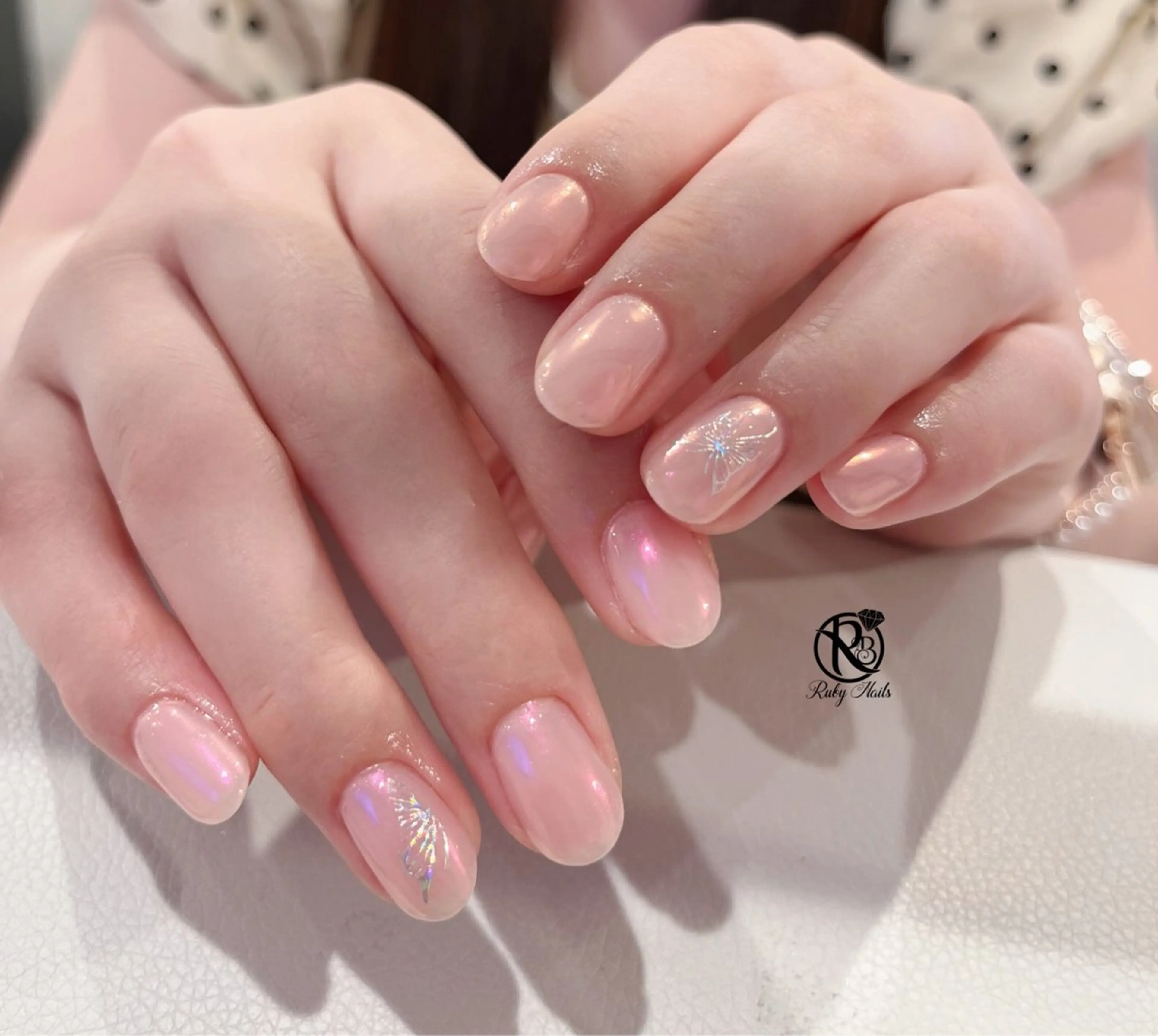 ネイル チークネイル フットネイル フレンチネイル グラデーション キラキラネイル ハンドネイル Yukichan 日暮里店のネイルデザイン