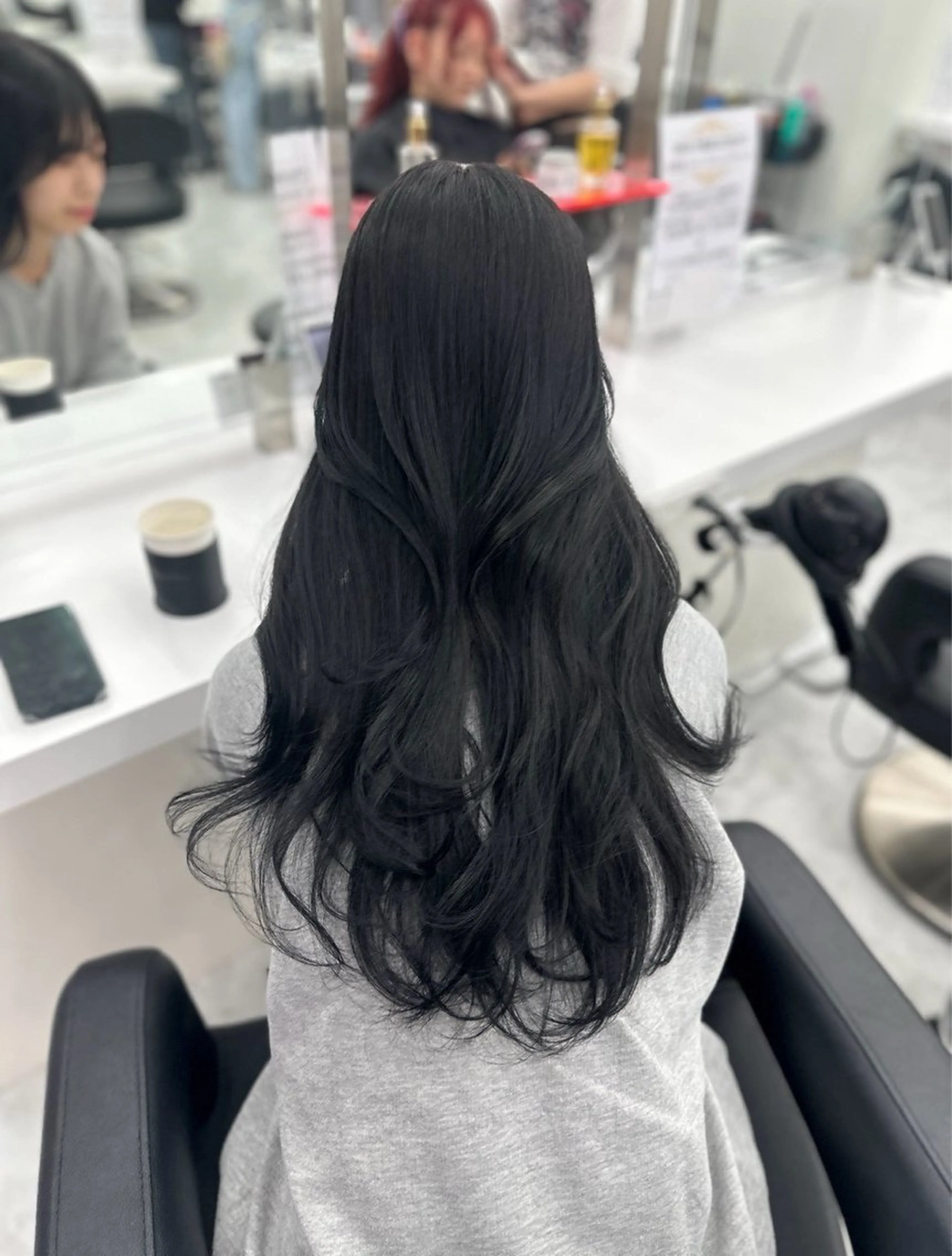 【🥨ミニモ限定🥨】ワンカラー🌈➕髪質改善トリートメント💇‍♀️🧚‍♀️💫➕コテ巻き🍄の写真