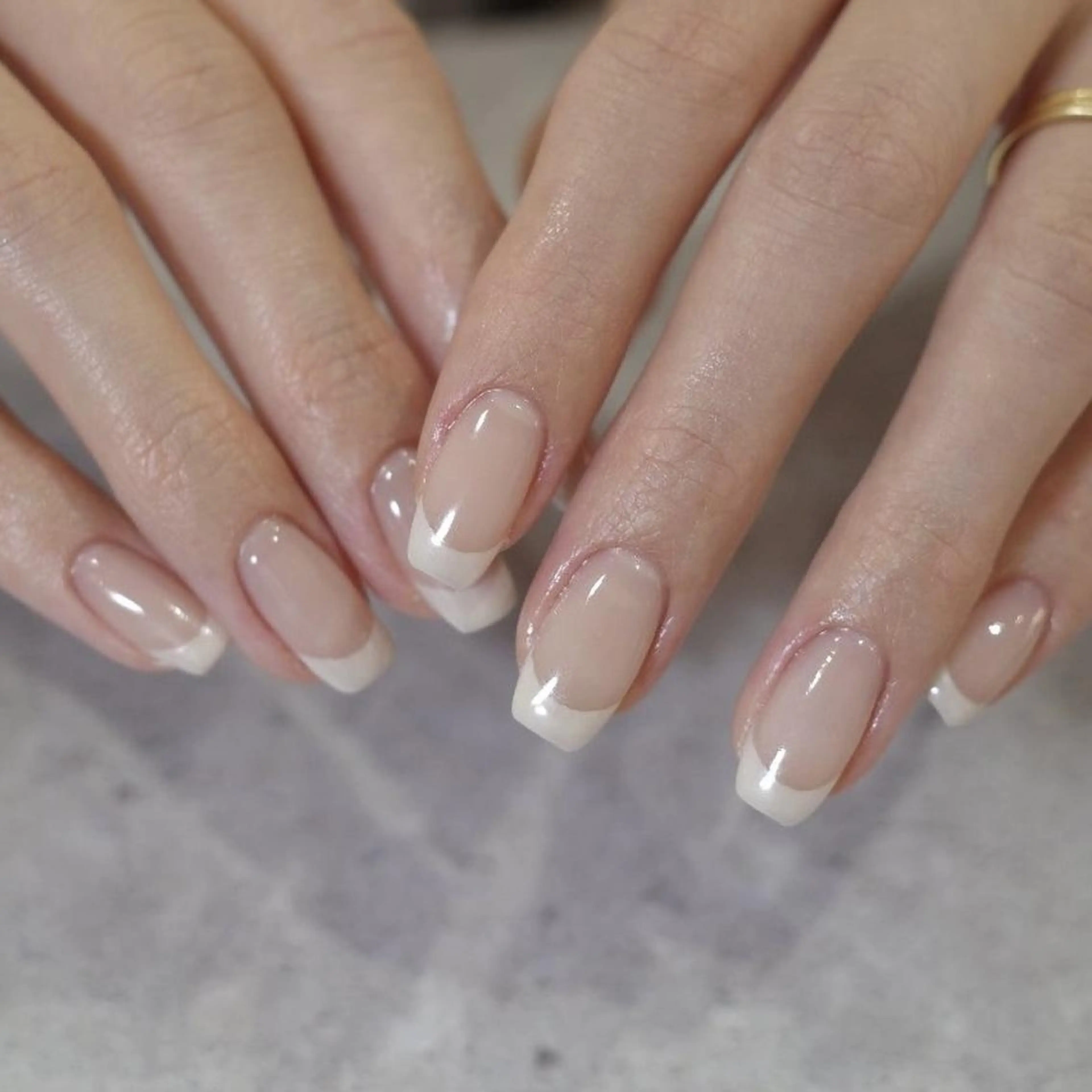 【大人かわいい🌸】白or黒フレンチ/オフ無料/目安120分の写真