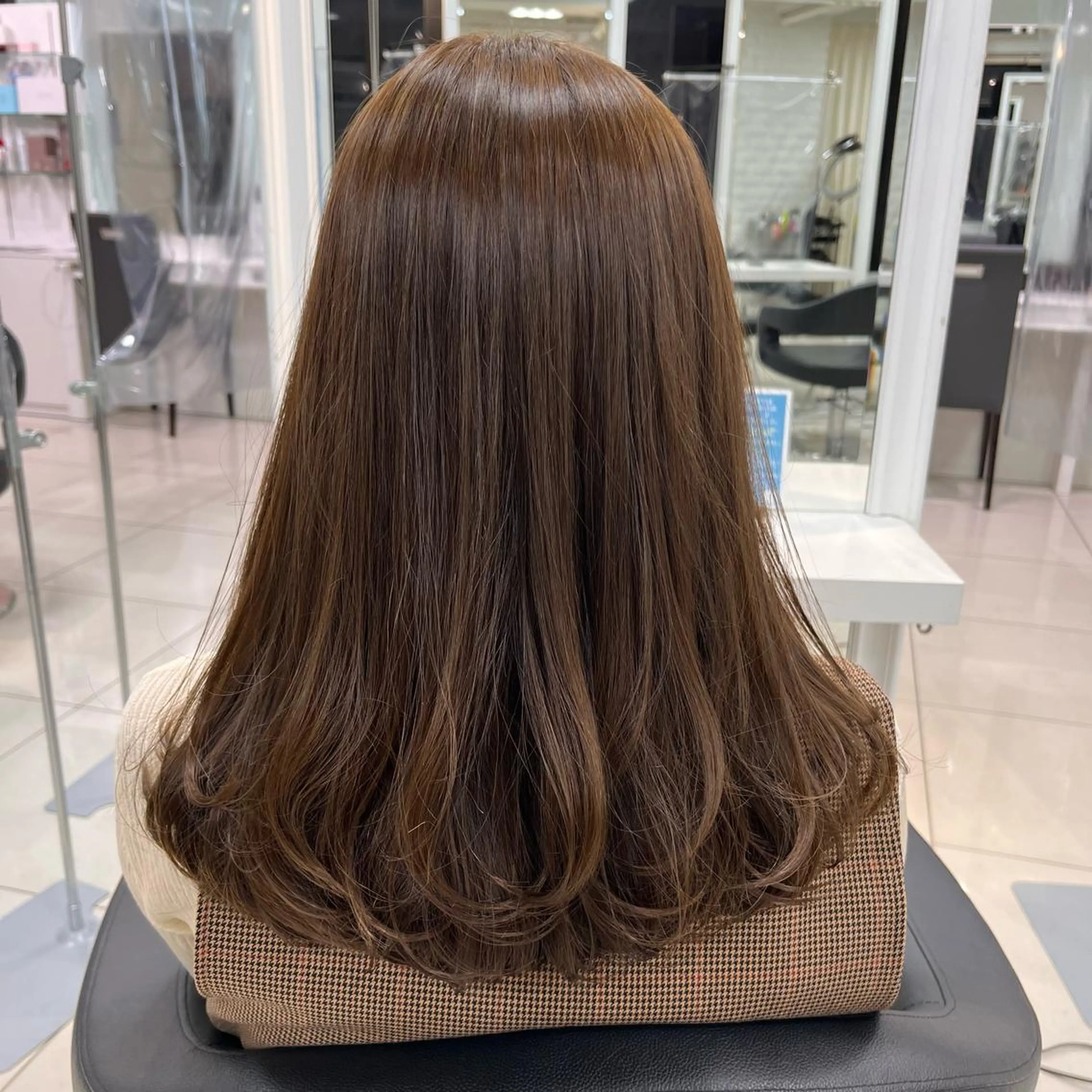 セミロング カラー ベージュカラー 透明感カラー イルミナカラー レイヤーカット カット ヘアカラー トリートメント 【メンズ縮毛矯正/ Ryokaのヘアスタイル