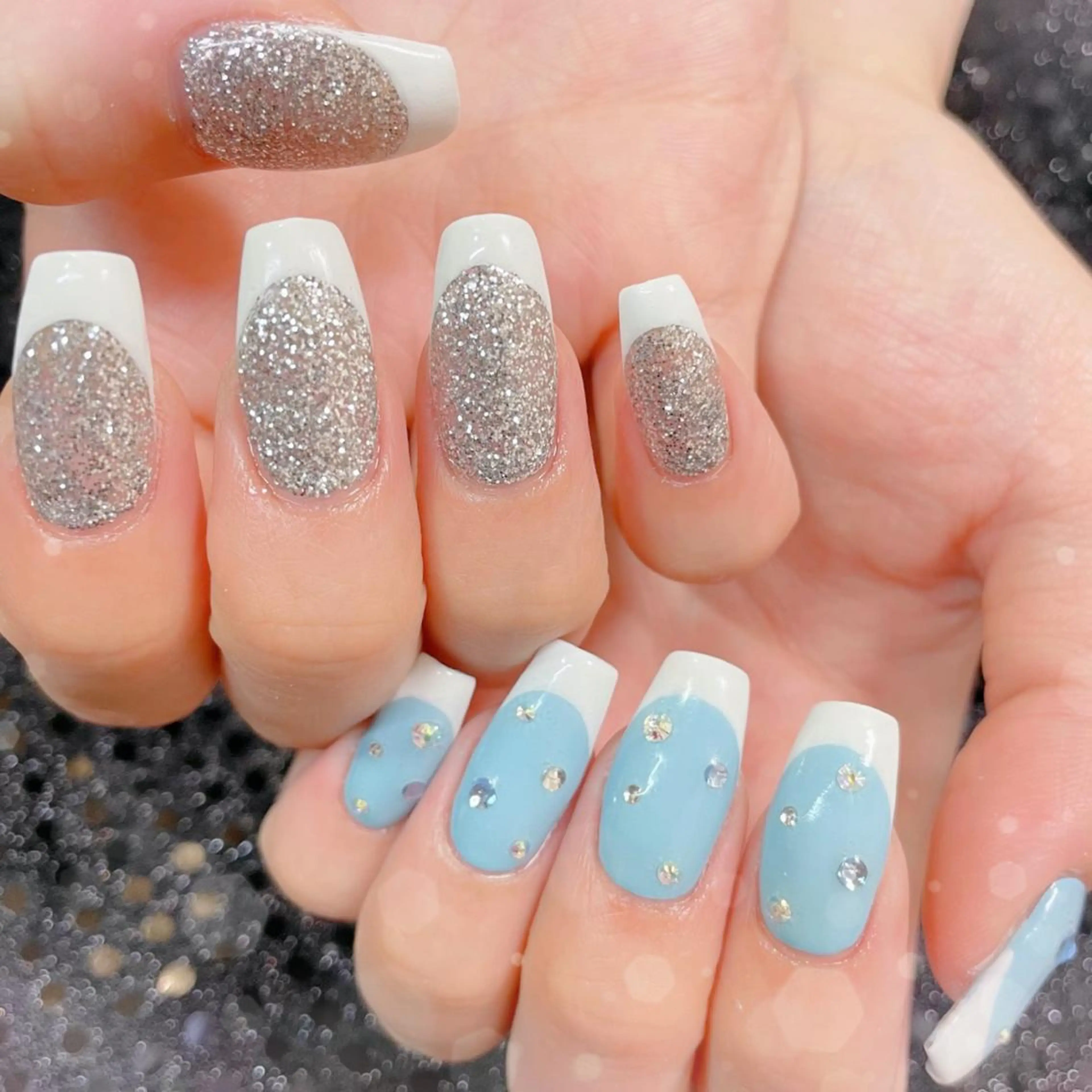 ネイル フレンチネイル ストーンネイル ハンドネイル ハンドケア MoON...❤︎ MeGuのネイルデザイン