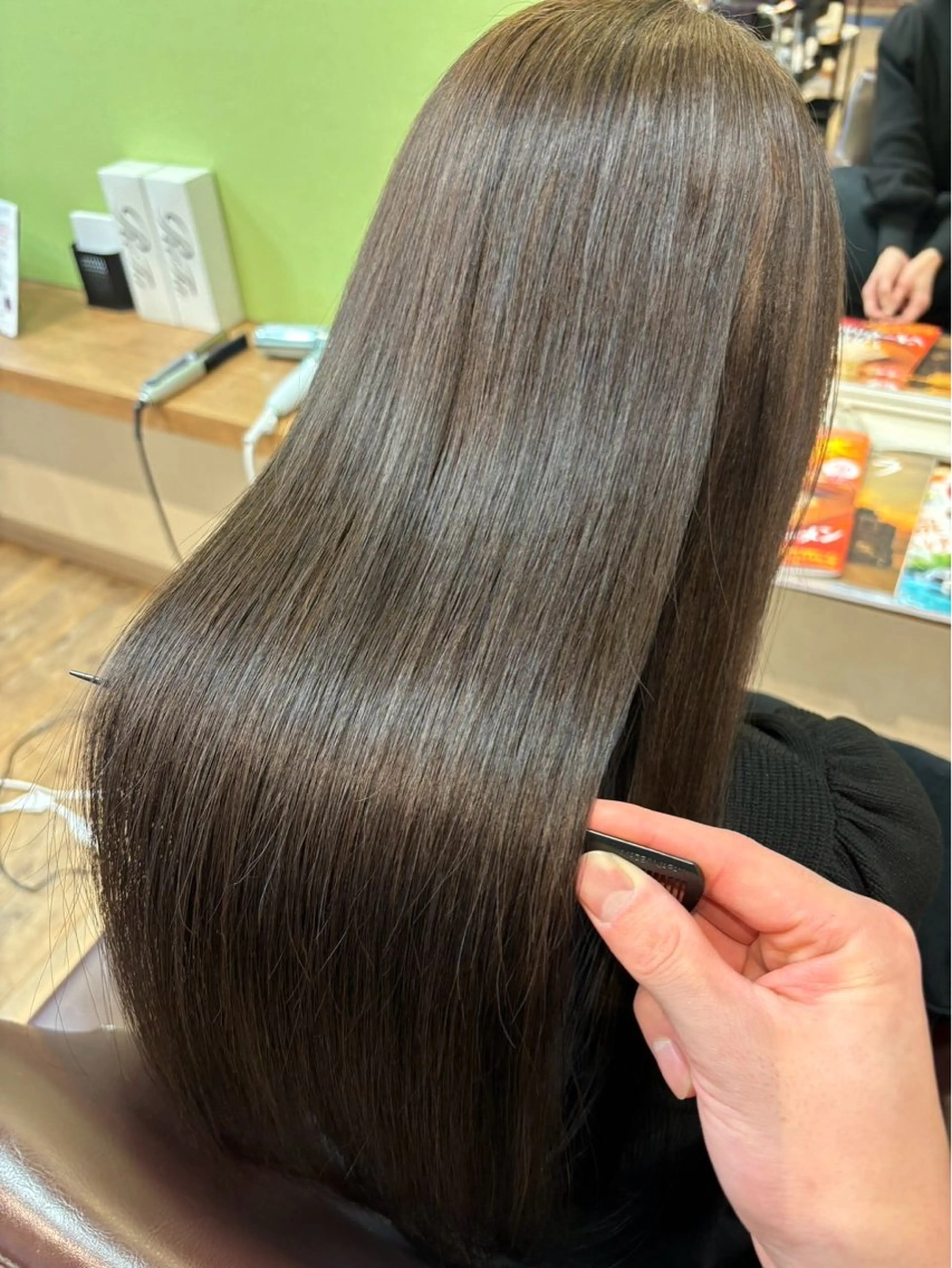 ロング 髪質改善 縮毛矯正 常藤 留佳のヘアスタイル