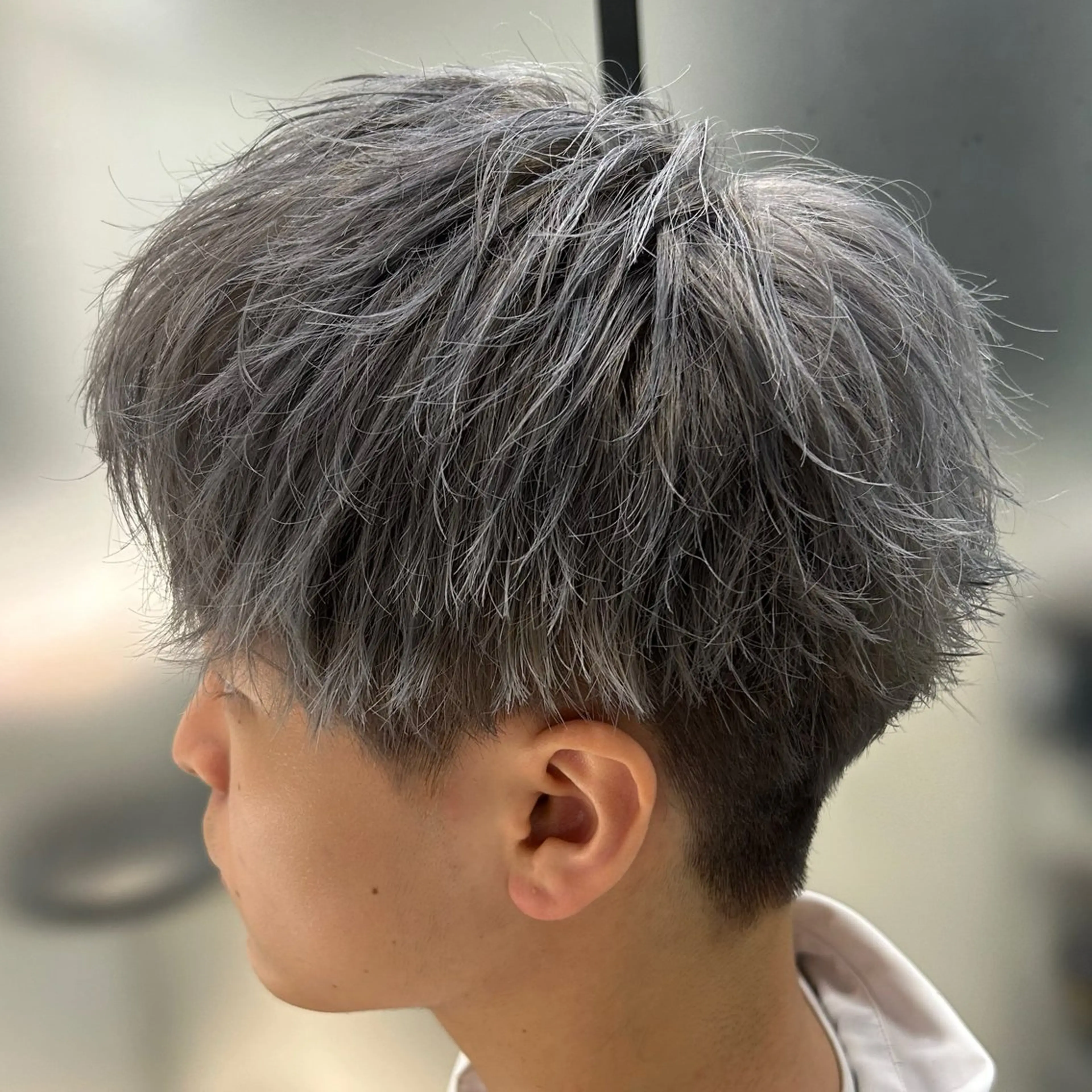 ショート カラー メンズ アップバング シルバー ホワイトシルバー ショートヘア カット ヘアカラー 渋谷メンズヘア/ 加藤優一のヘアスタイル