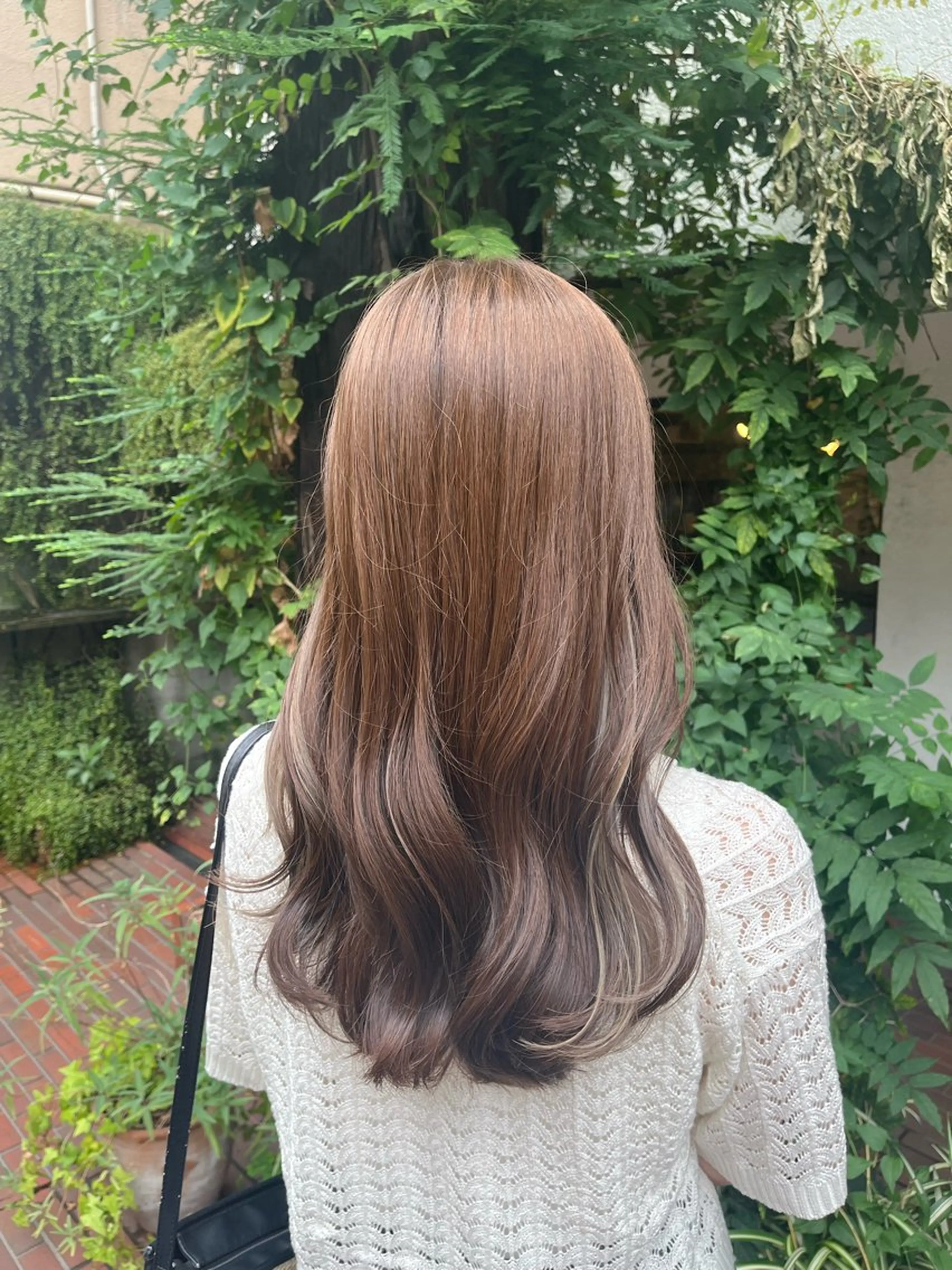 セミロング カラー うる艶カラー× ハイトーン/miuのヘアスタイル