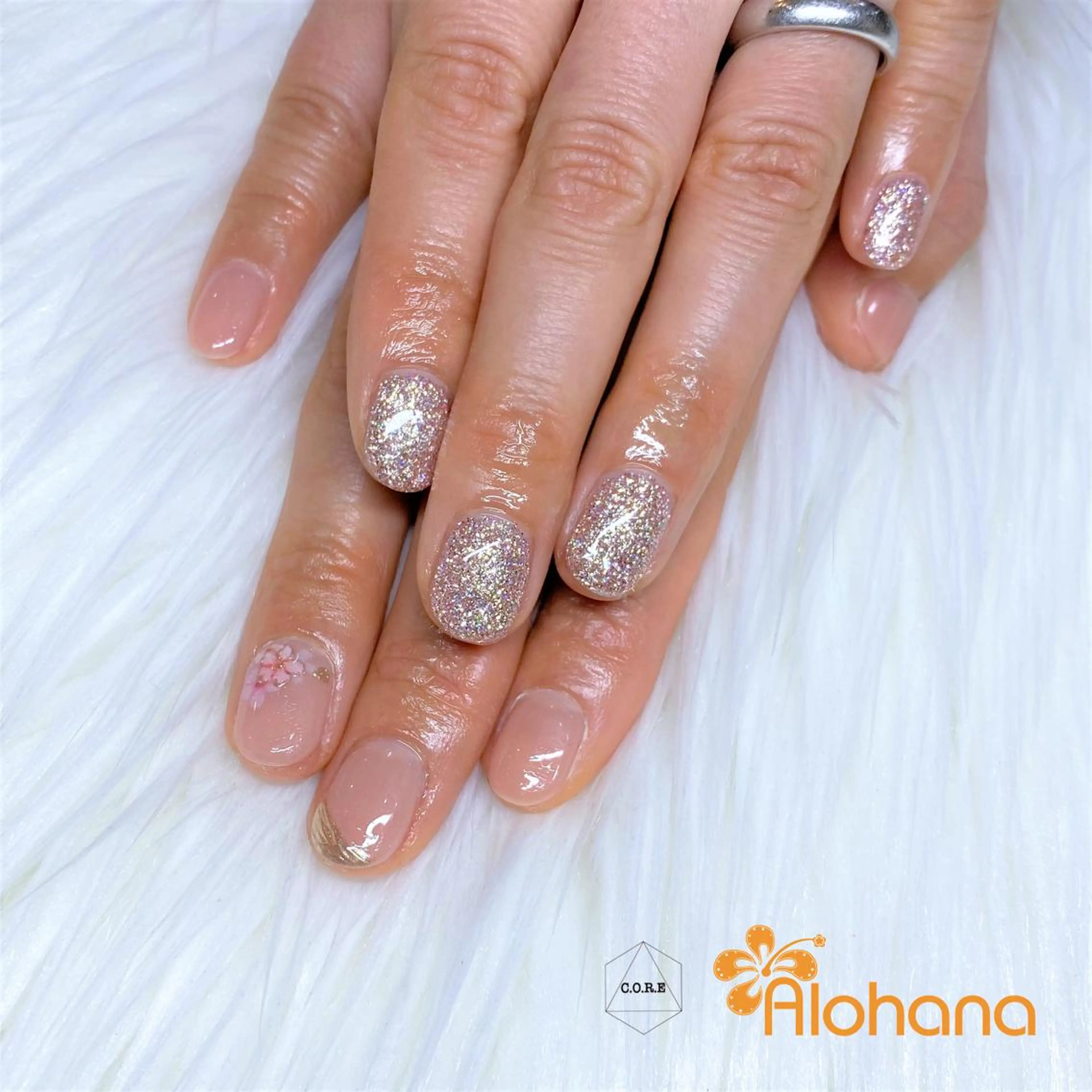 ネイル ラメ(グリッター) ハンドネイル Alohana Minaのネイルデザイン