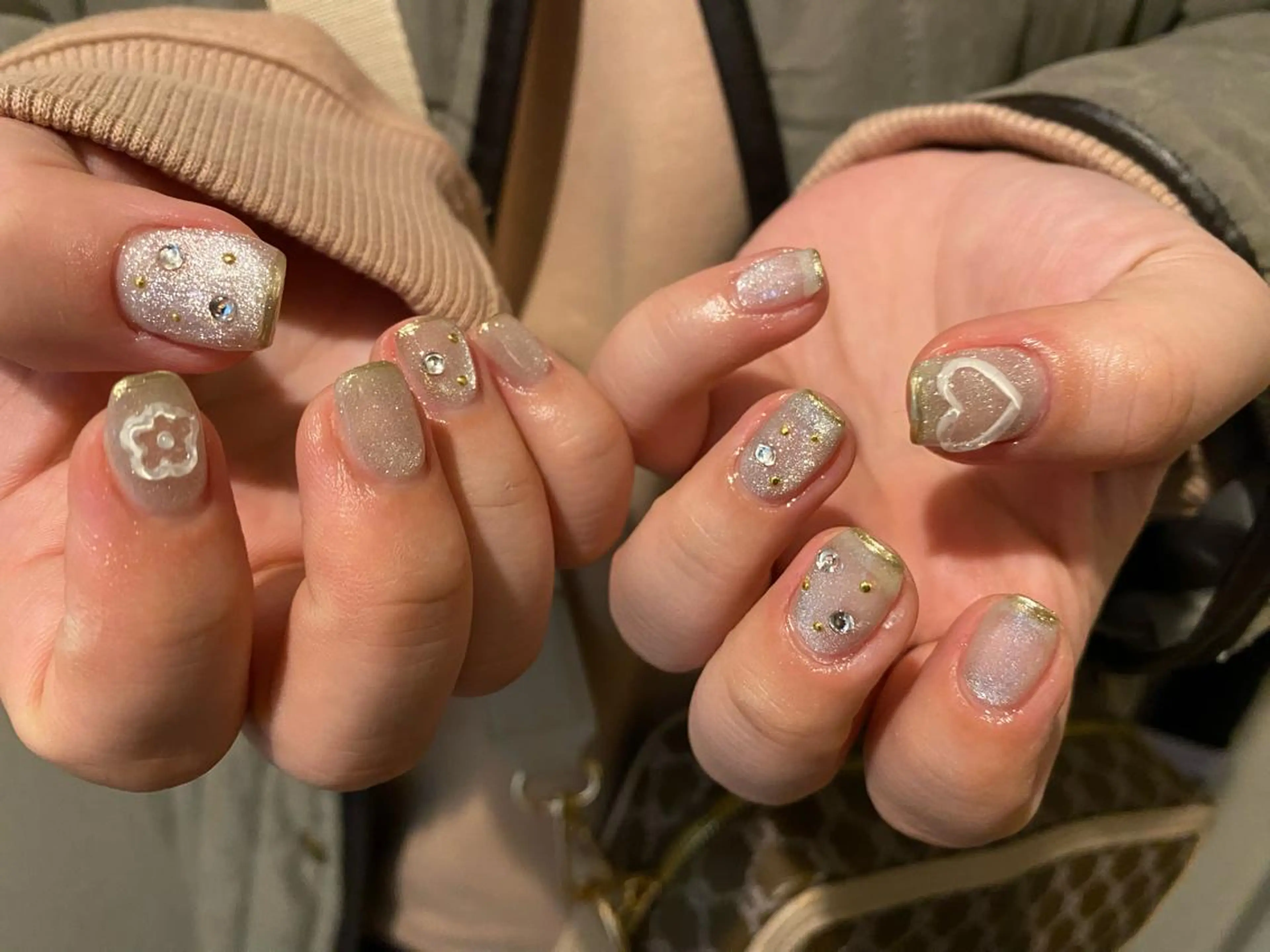 ネイル マグネットネイル ミラーネイル ハンドネイル atelier moamのネイルデザイン