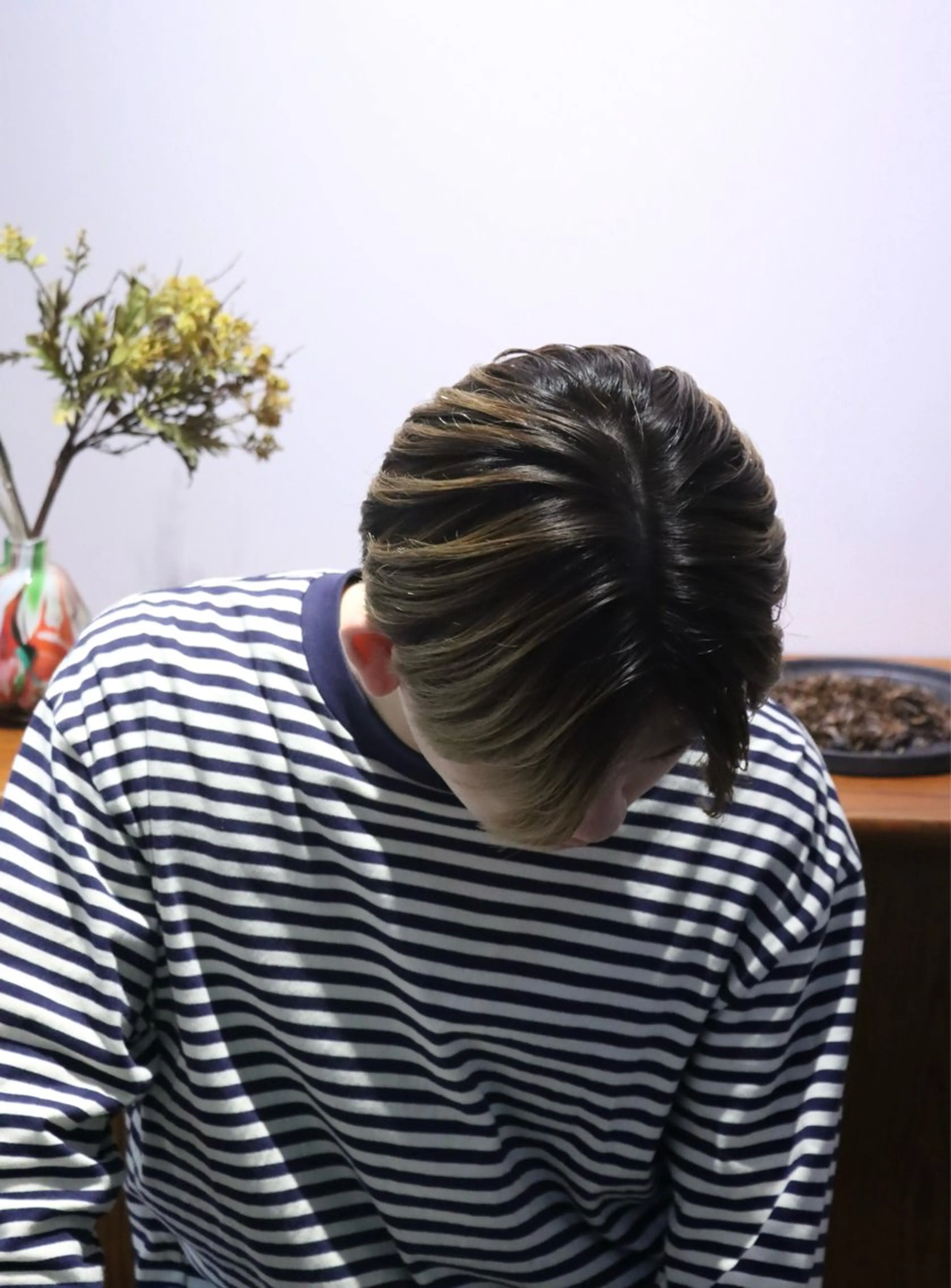 ショート カラー メンズ メンズバレイヤージュ メンズハイライト バレイヤージュ ハイライトカラー ハイライト カット ヘアカラー メンズセンターパート 外人風ヘア/KOTAのヘアスタイル