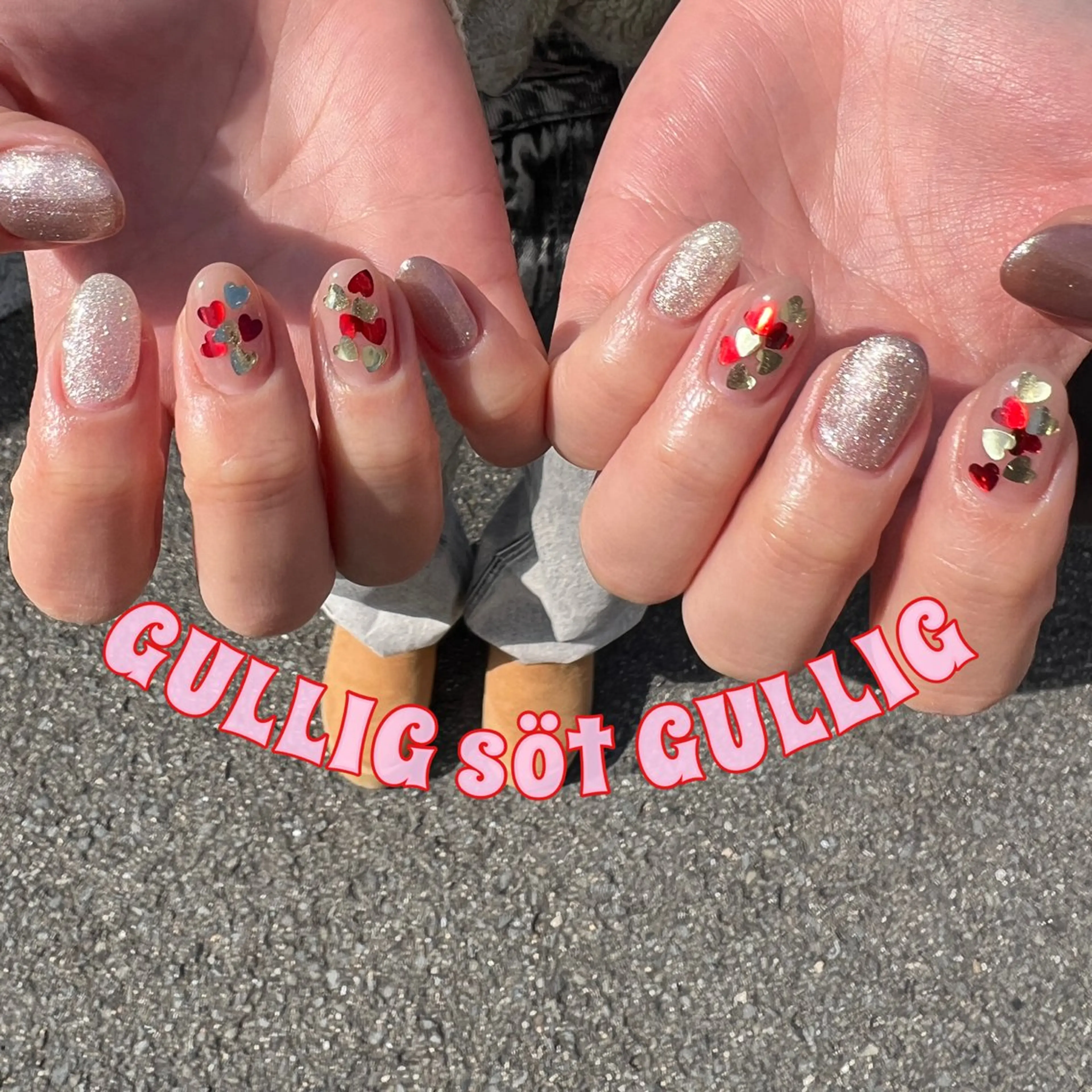 ネイル ハンドネイル GULLIG söt GULLIGのネイルデザイン