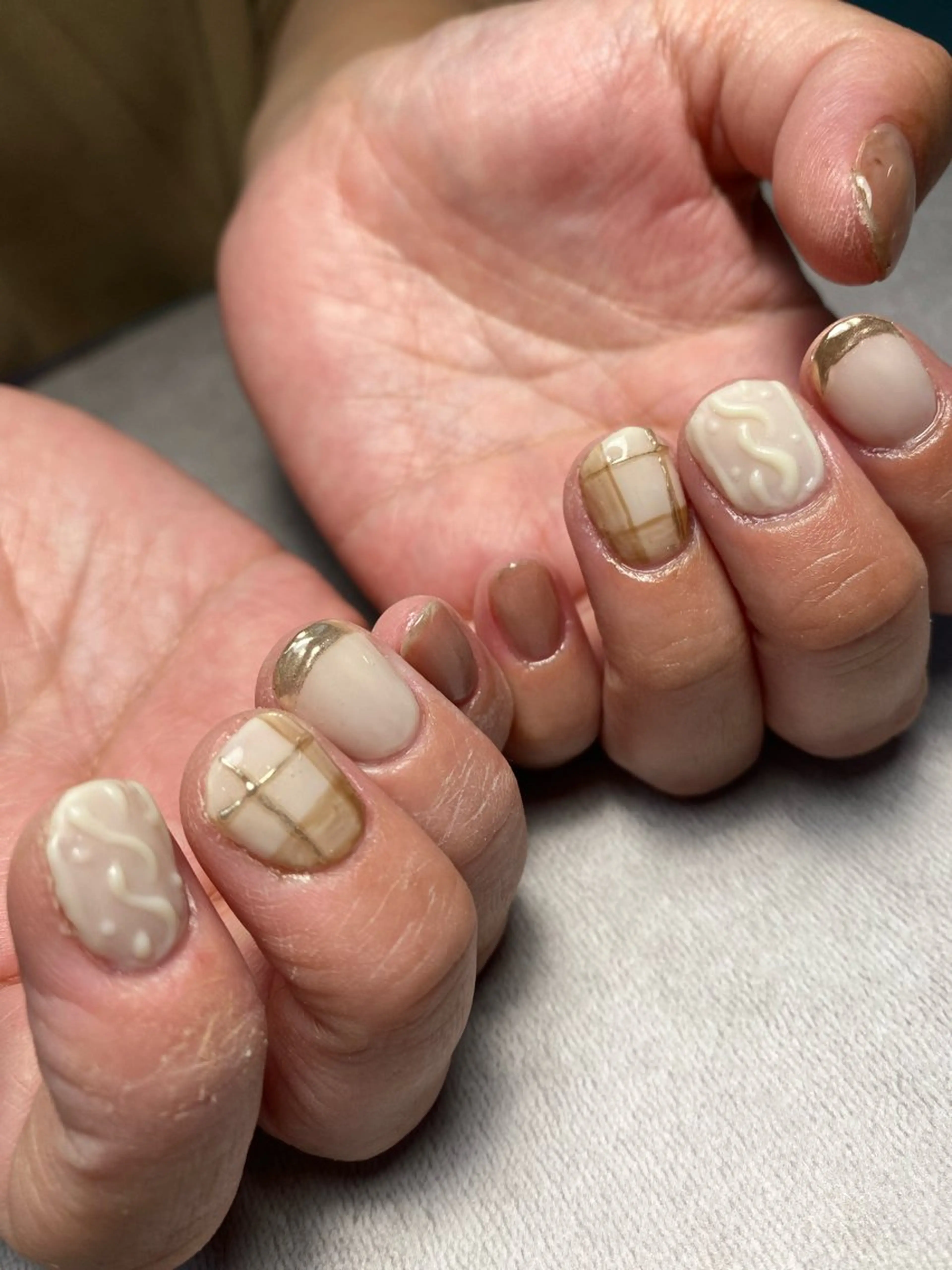 ネイル 持ち込み 住宅街のねいる屋さん R.G  NAILのネイルデザイン