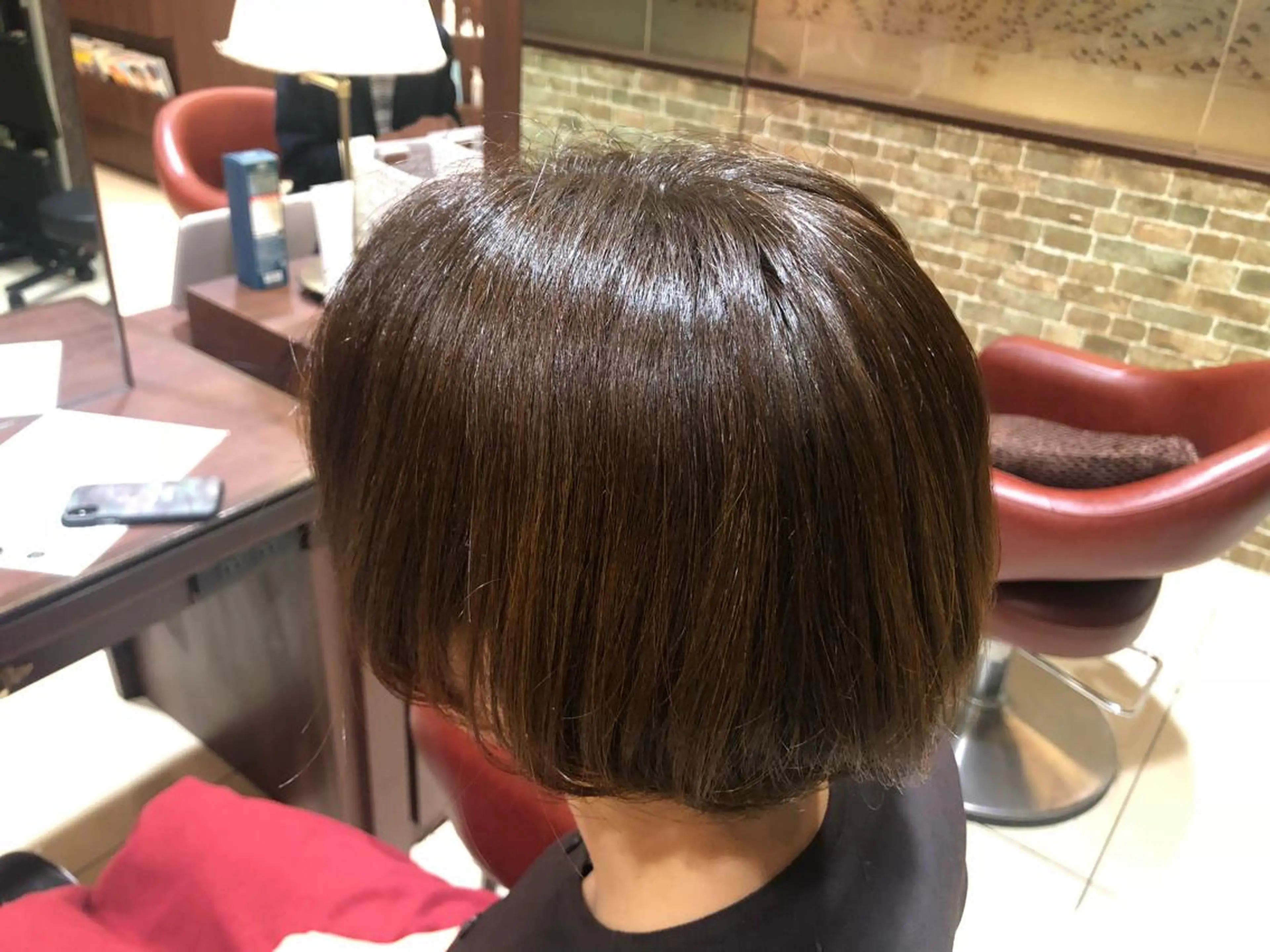 ショート カラー ブラウンカラー カワサキ ヒナコのヘアスタイル