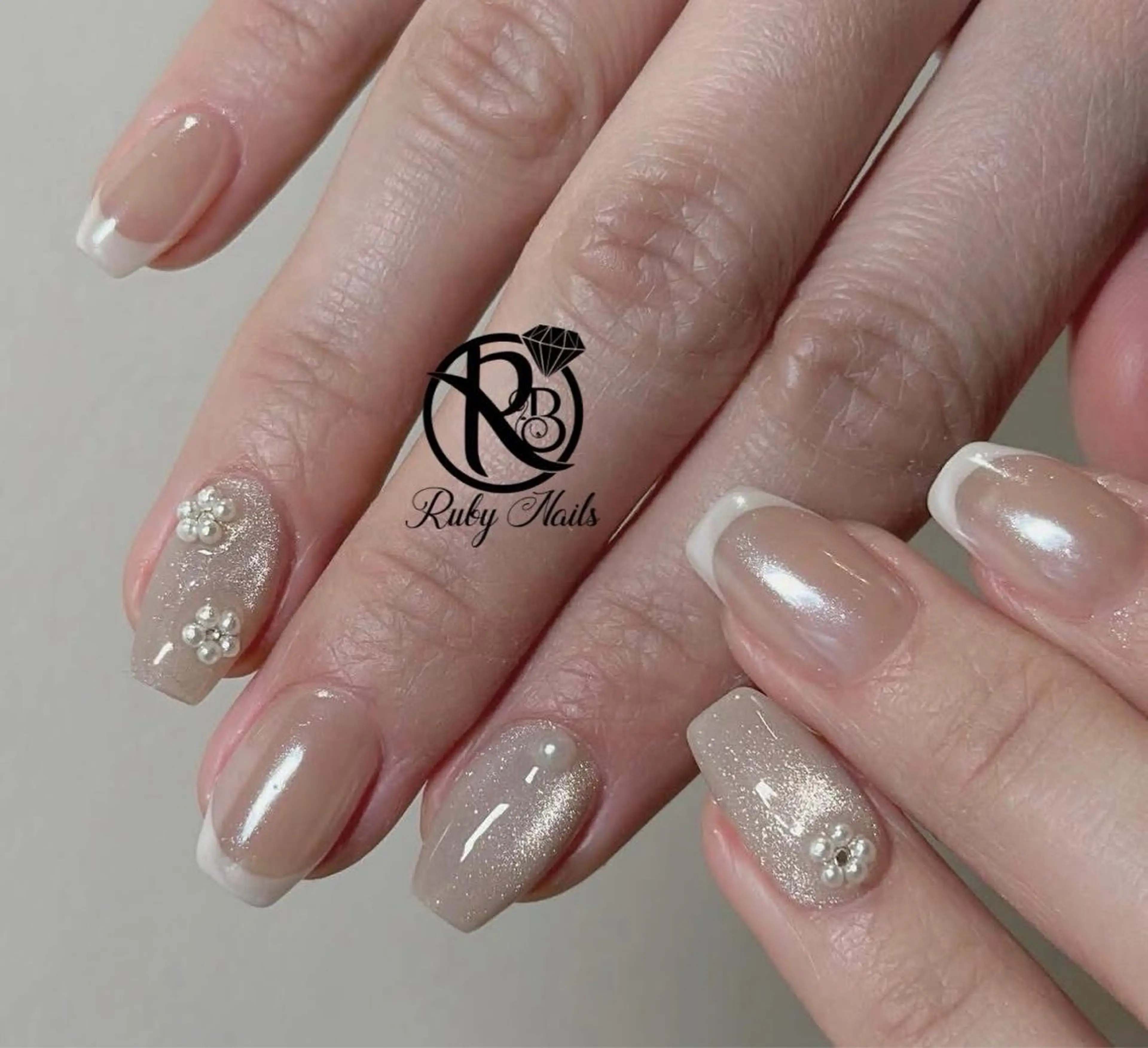 ネイル キラキラネイル 韓国ネイル マグネットネイル ニュアンスネイル 夏ネイル ハンドネイル RUBY Nail 日暮里店のネイルデザイン