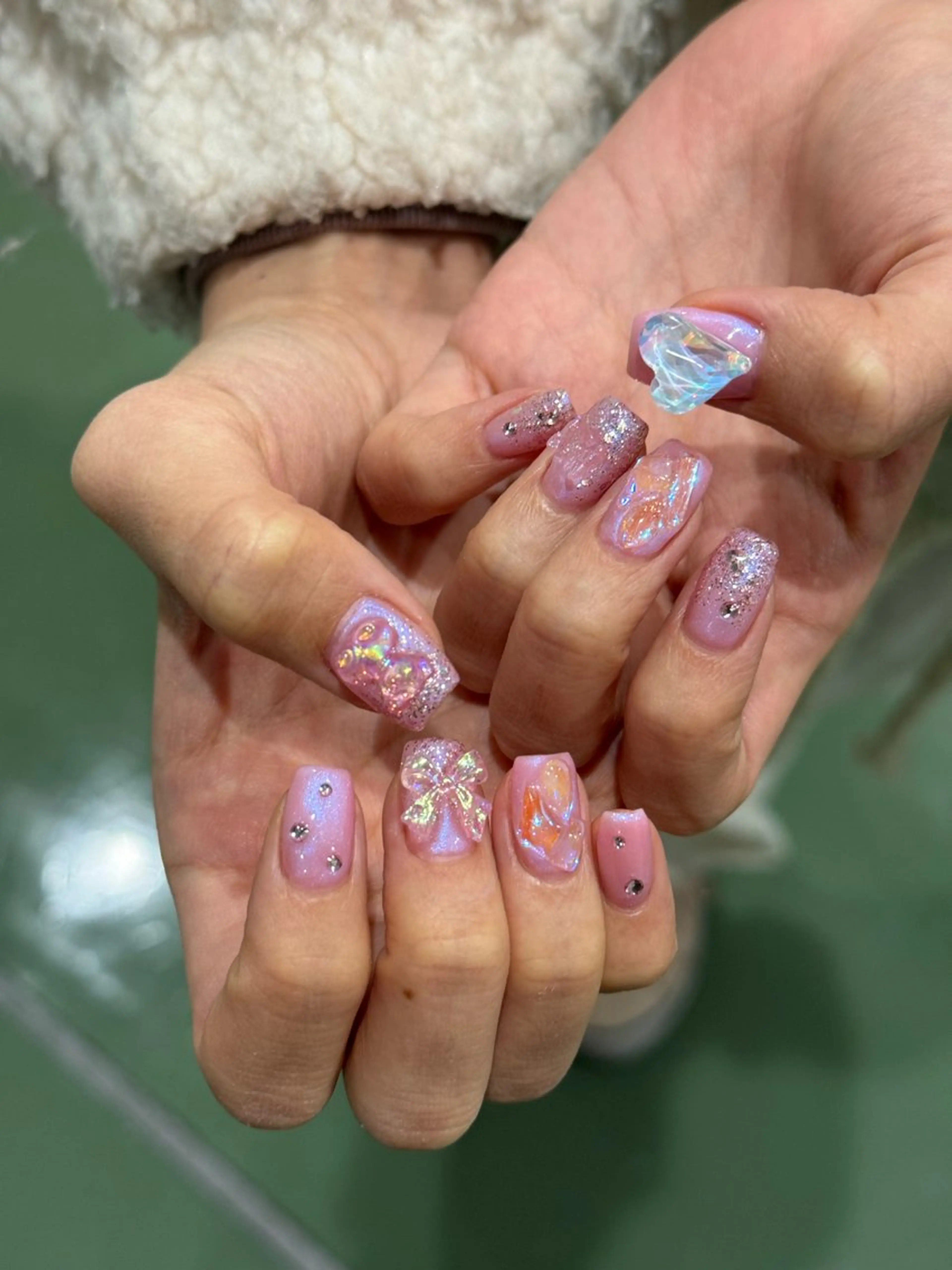 ネイル ハンドネイル 💊大阪/心斎橋 moni🧠のネイルデザイン