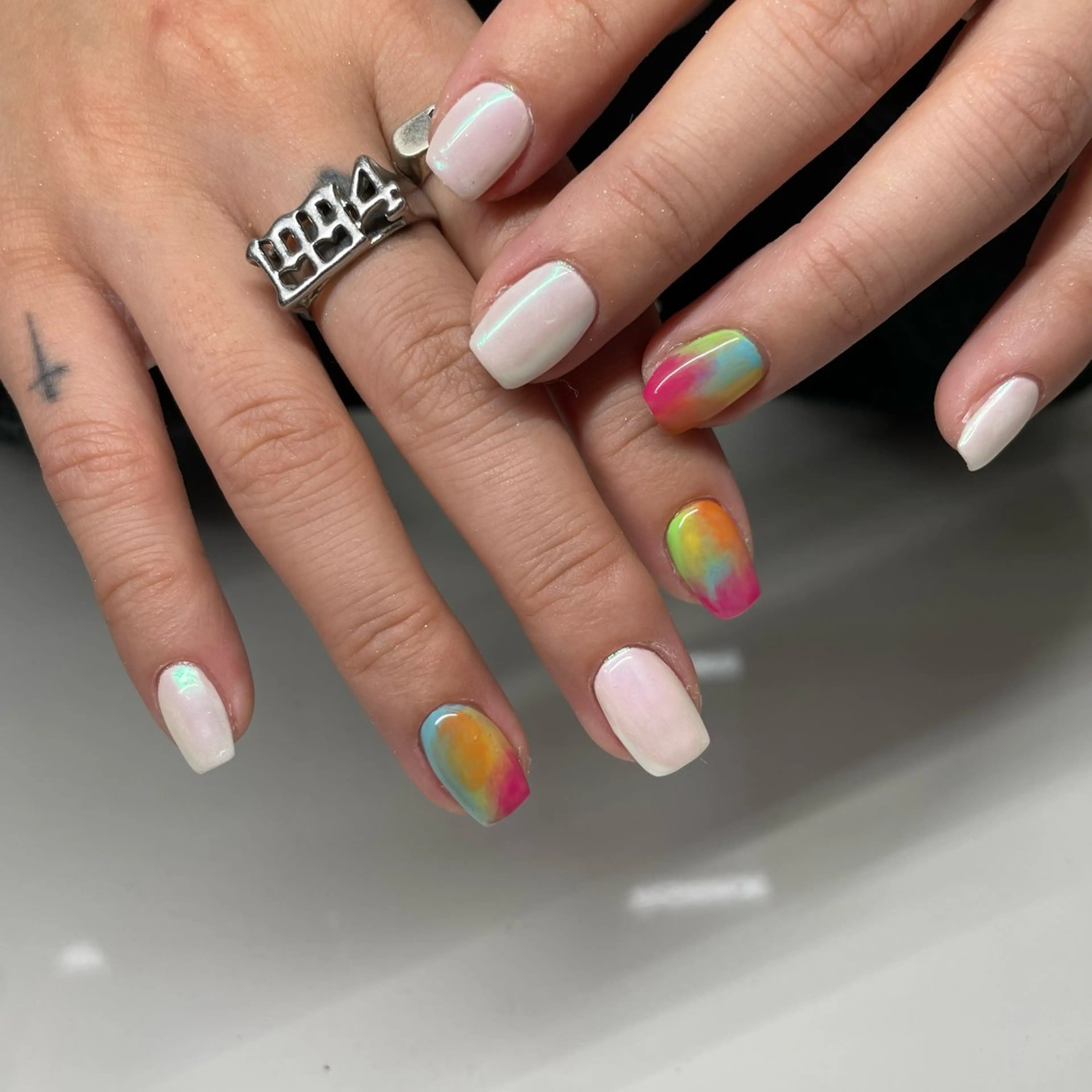 ネイル ハンドネイル ハンドケア RUKA 美容院×ネイリストのヘアスタイル