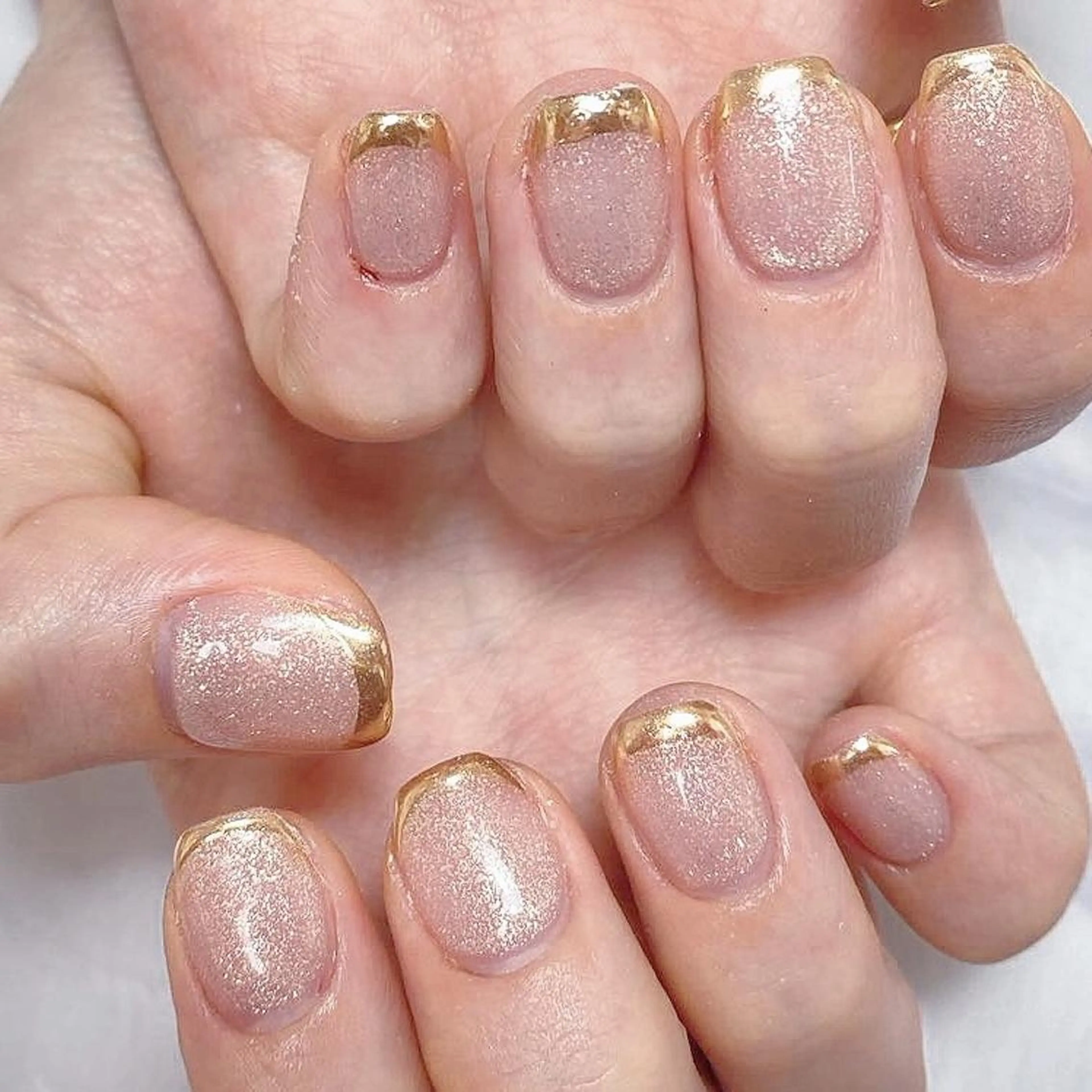 ネイル アートネイル オーロラネイル ガーリー キラキラネイル 韓国ネイル ハンドネイル ハンドケア Plenty 🚢のネイルデザイン