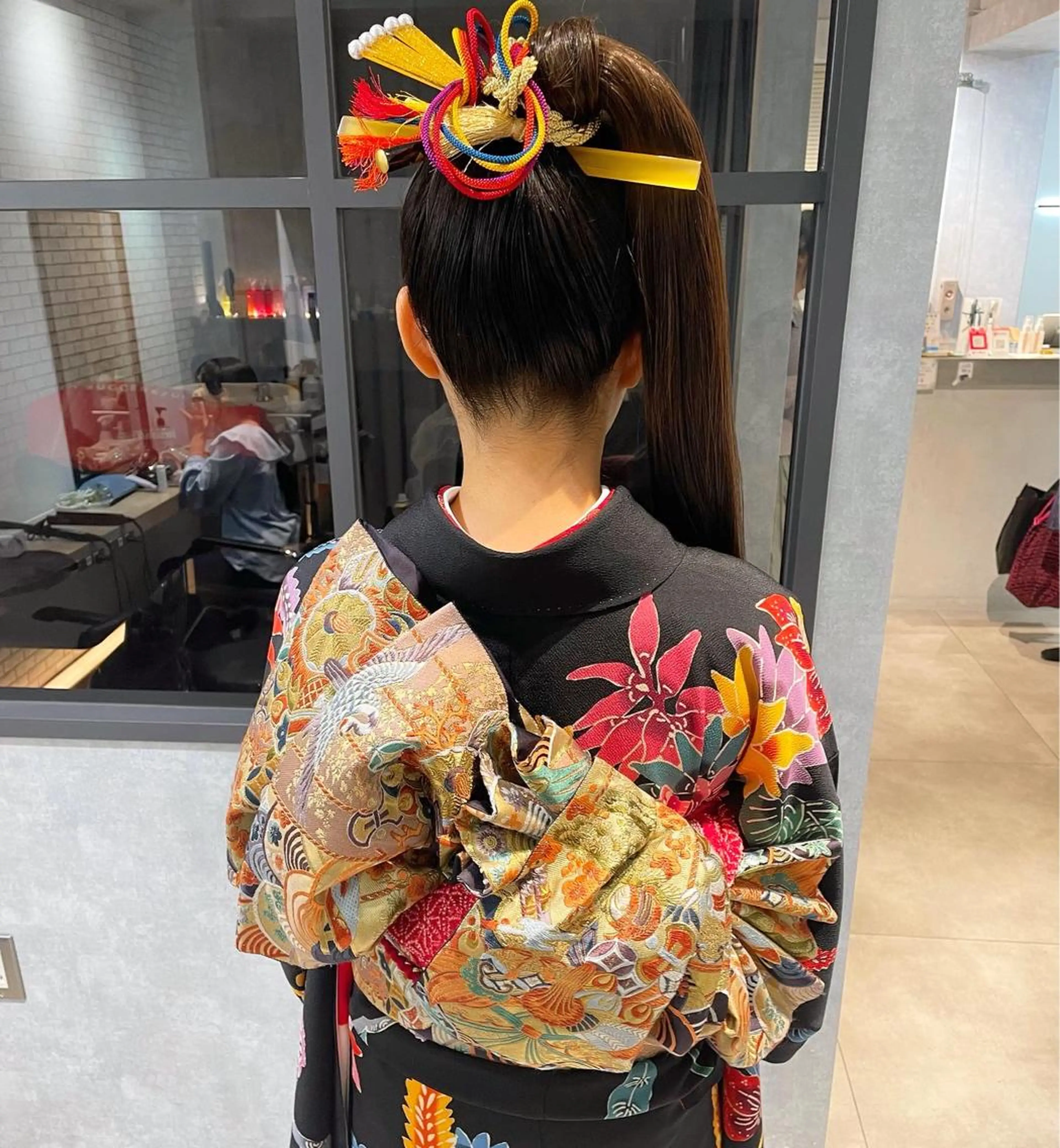 ロング ヘアアレンジ 成人式 卒業式のヘアスタイル arrow🖤 もえみのその他イメージ