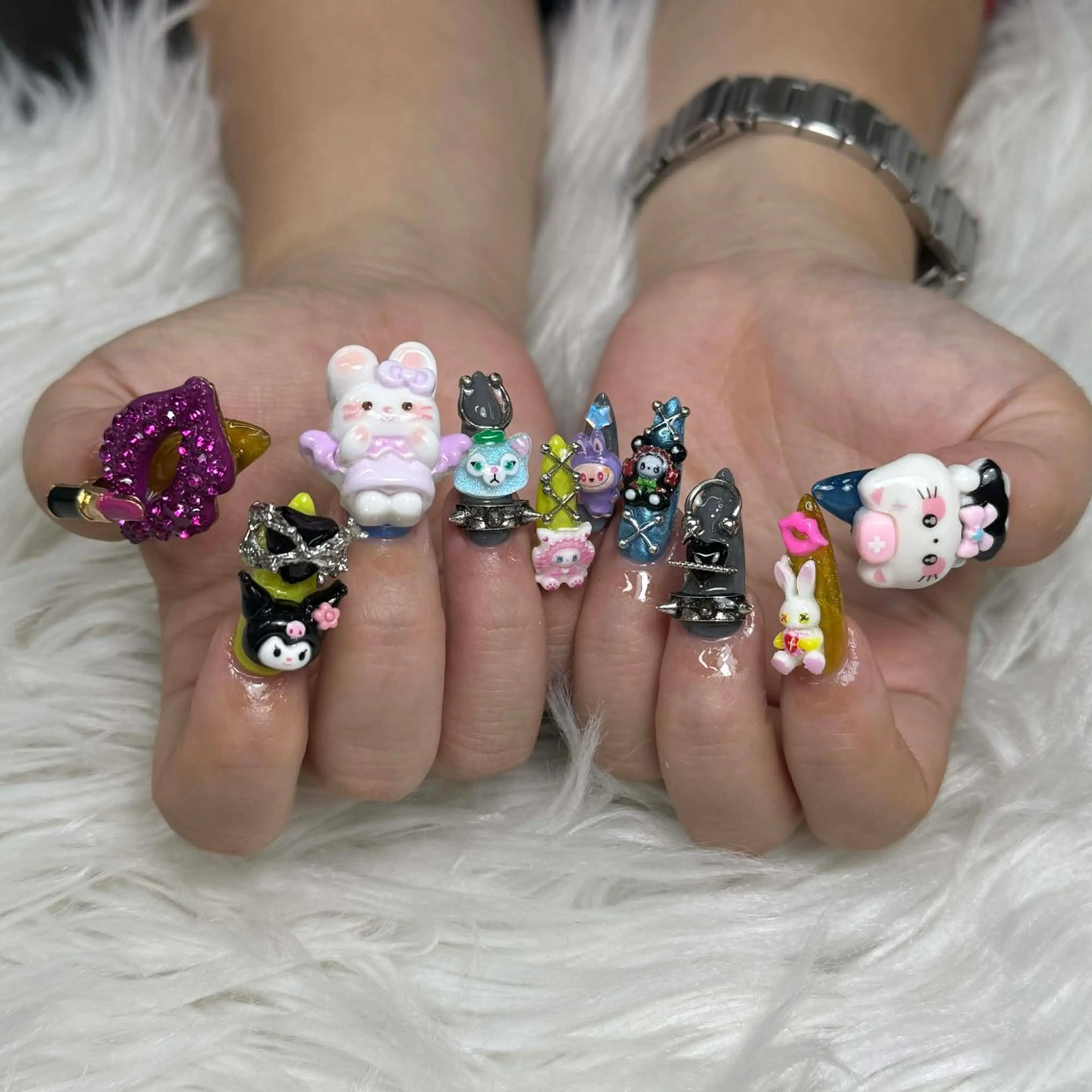 ネイル ハンドネイル いちご ちゃんのネイルデザイン