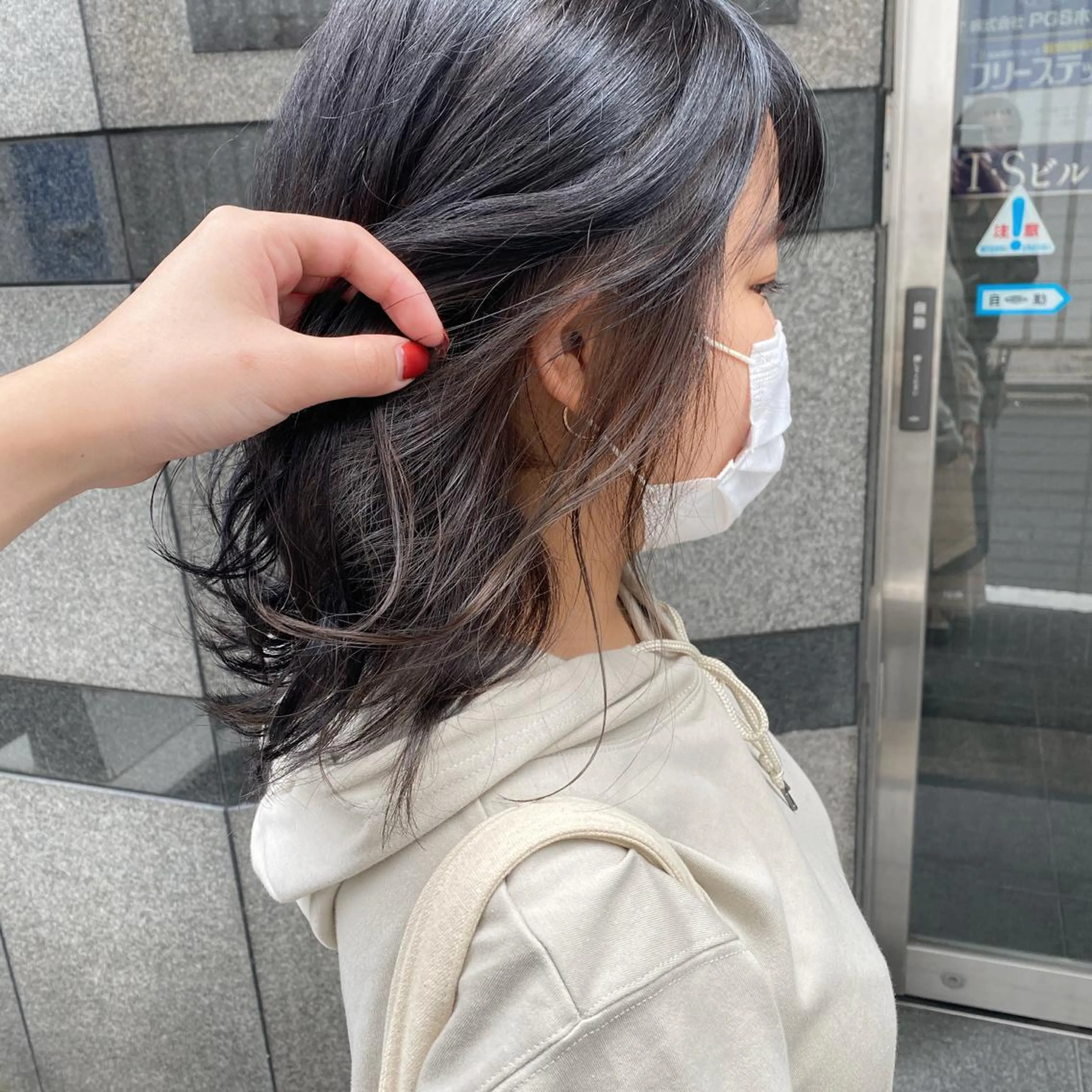 セミロング 川野 彩海のヘアスタイル