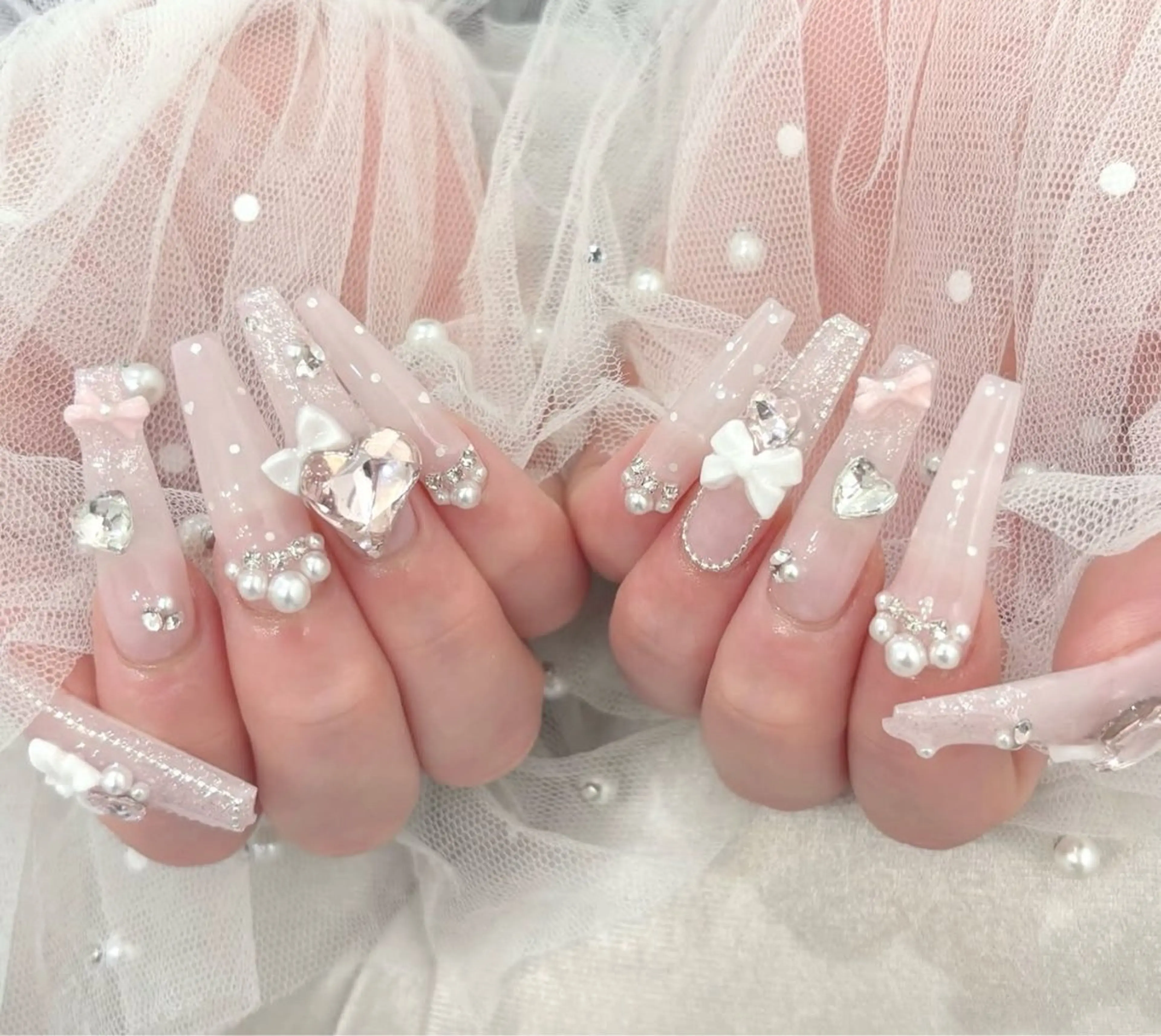 ネイル 長さ出し グラデーション キラキラネイル 韓国ネイル ラメ(グリッター) チ サのネイルデザイン