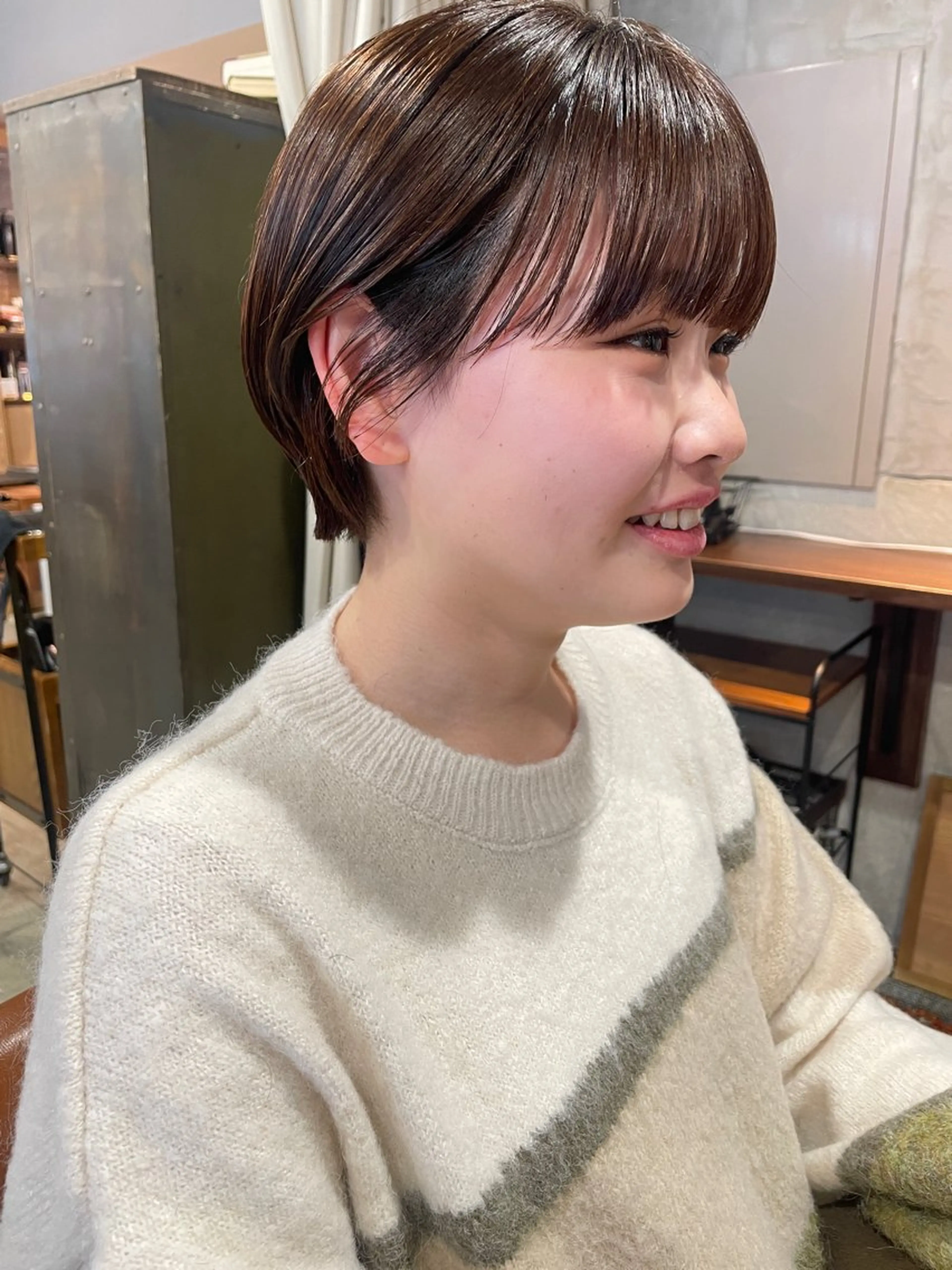 ショート カット さの あやねのヘアスタイル