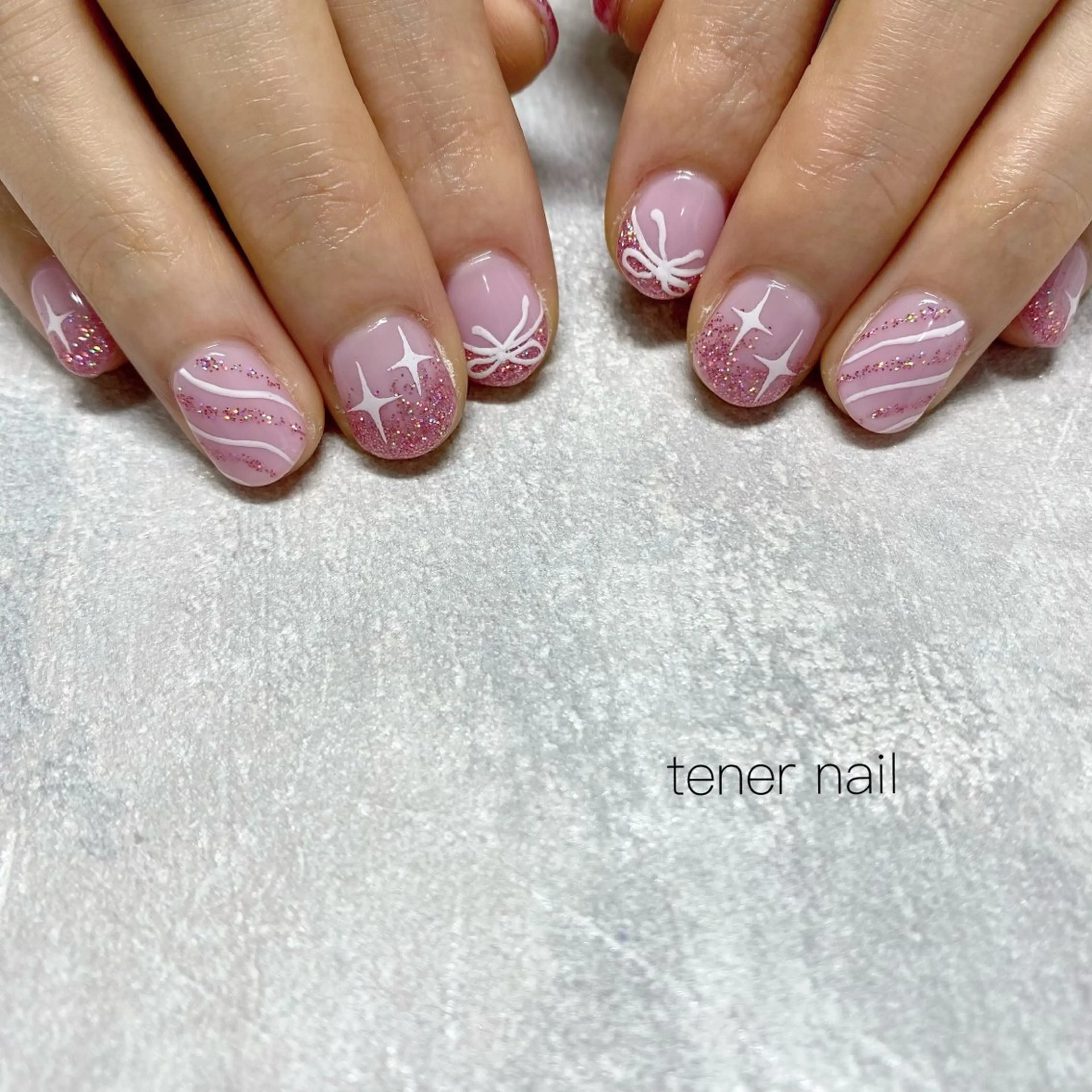 ネイル キラキラネイル ラメ(グリッター) ピンク ハンドネイル テネルネイル tener nailのネイルデザイン