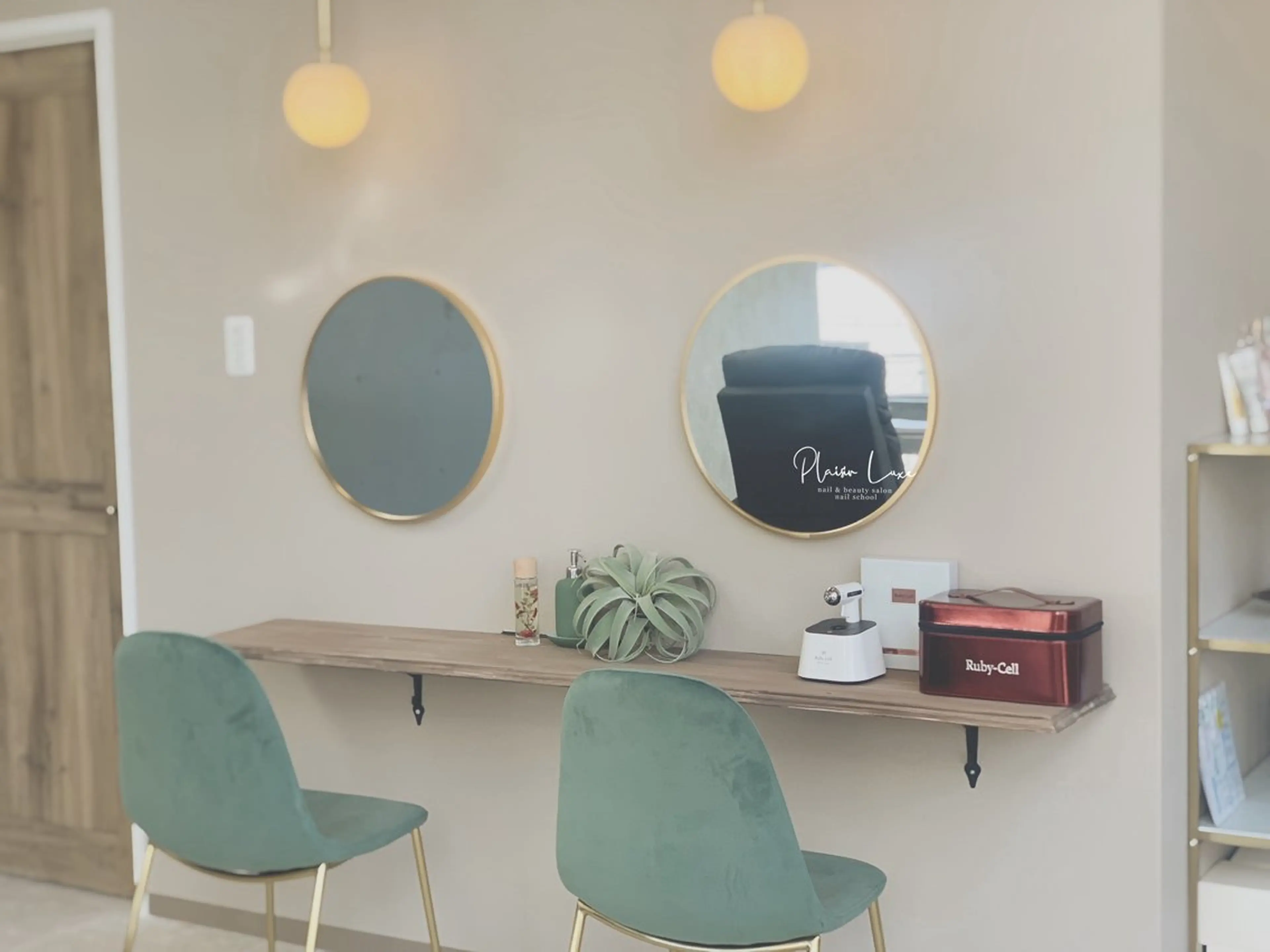 Plaisir luxeのネイルデザイン