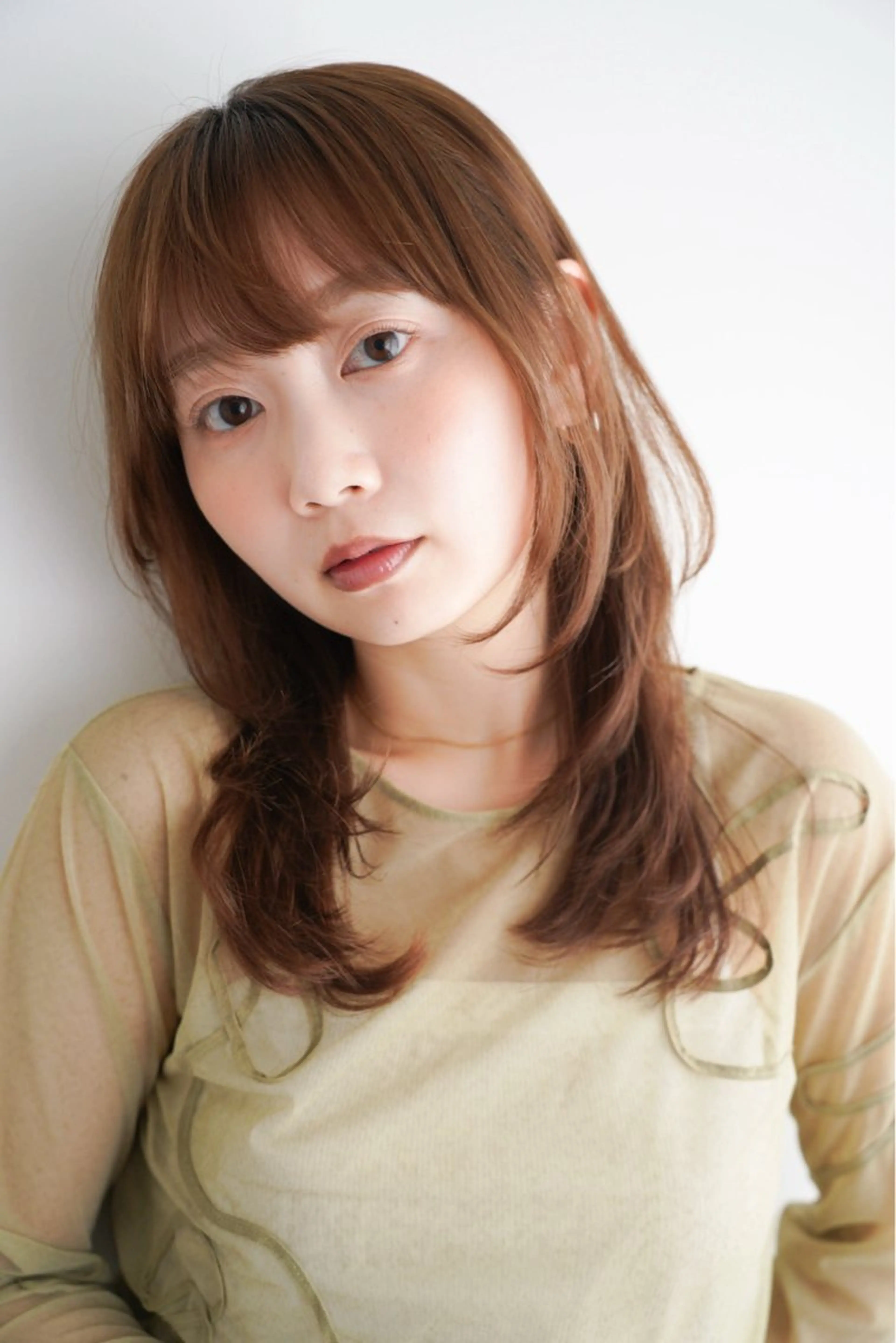 セミロング いしい りえのヘアスタイル