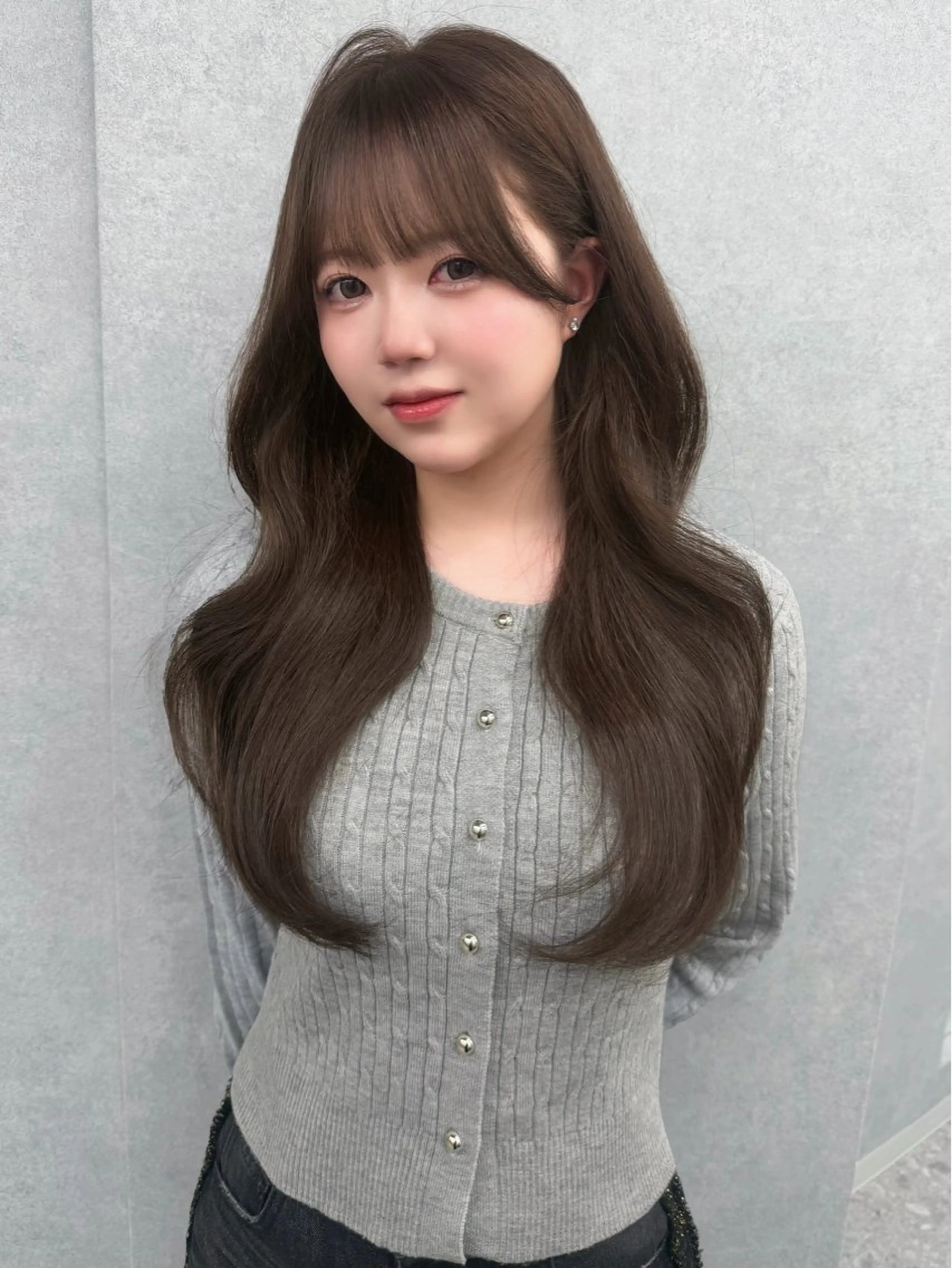 ロング カラー ベージュカラー オリーブベージュ くびれヘア 顔周りカット 韓国風ヘア imasaki mionのヘアスタイル