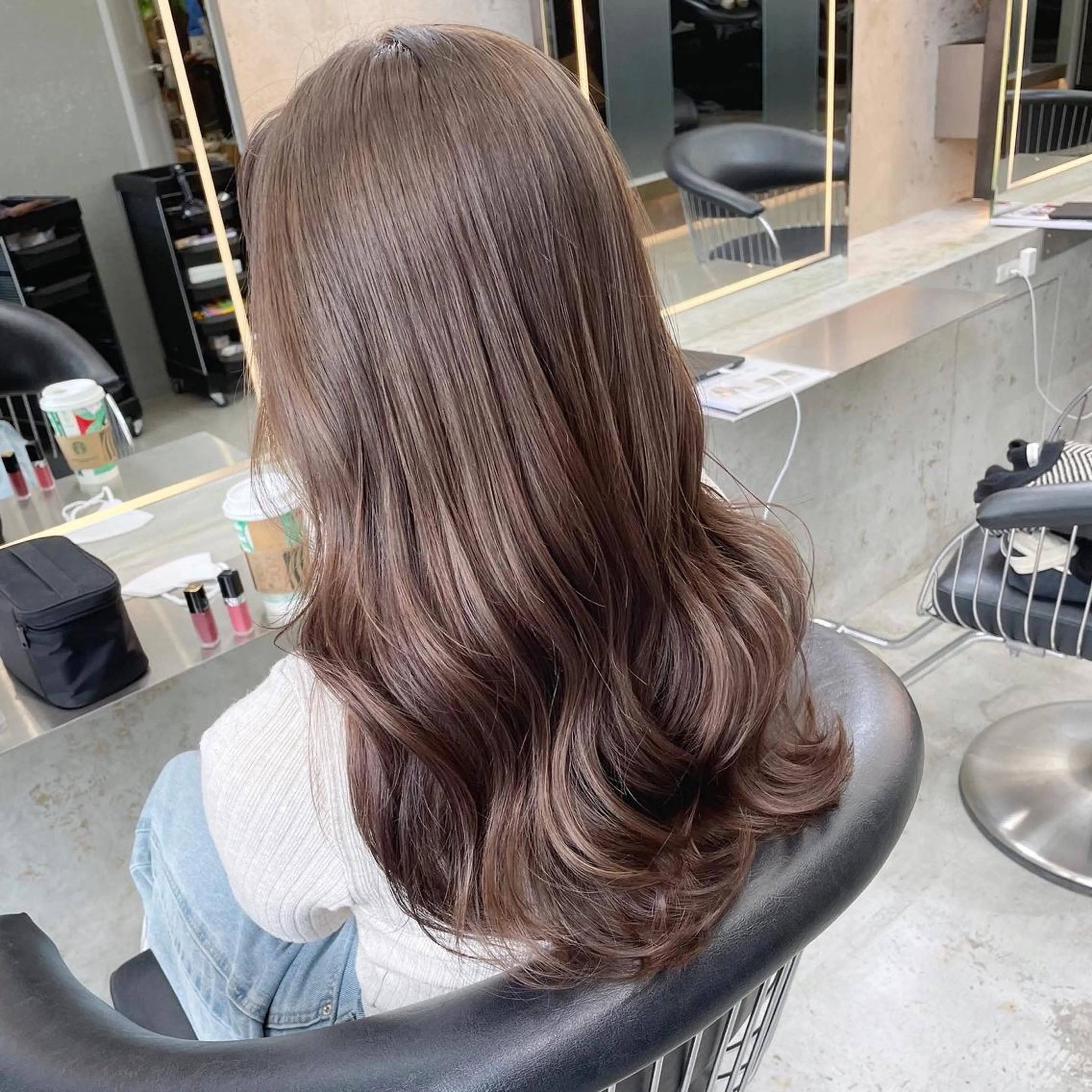 ✨ダブルカラー＋トリートメント✨ダメージ少なく初めてカラーの方にオススメブリーチなしの写真